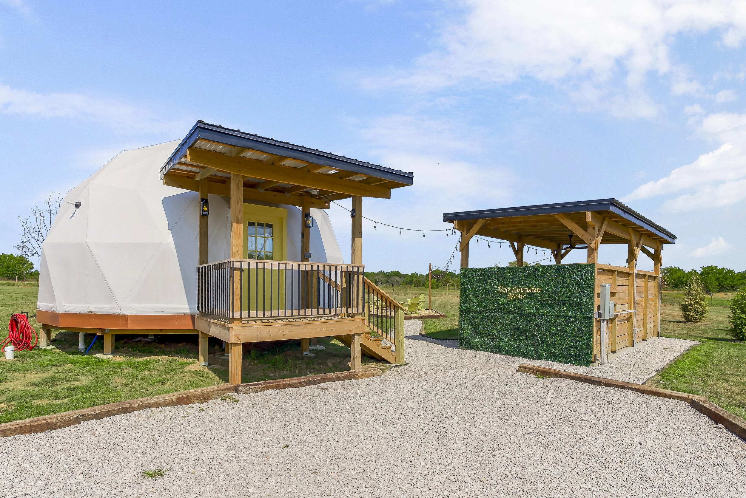 1400SECOUNTYRD250633.jpg