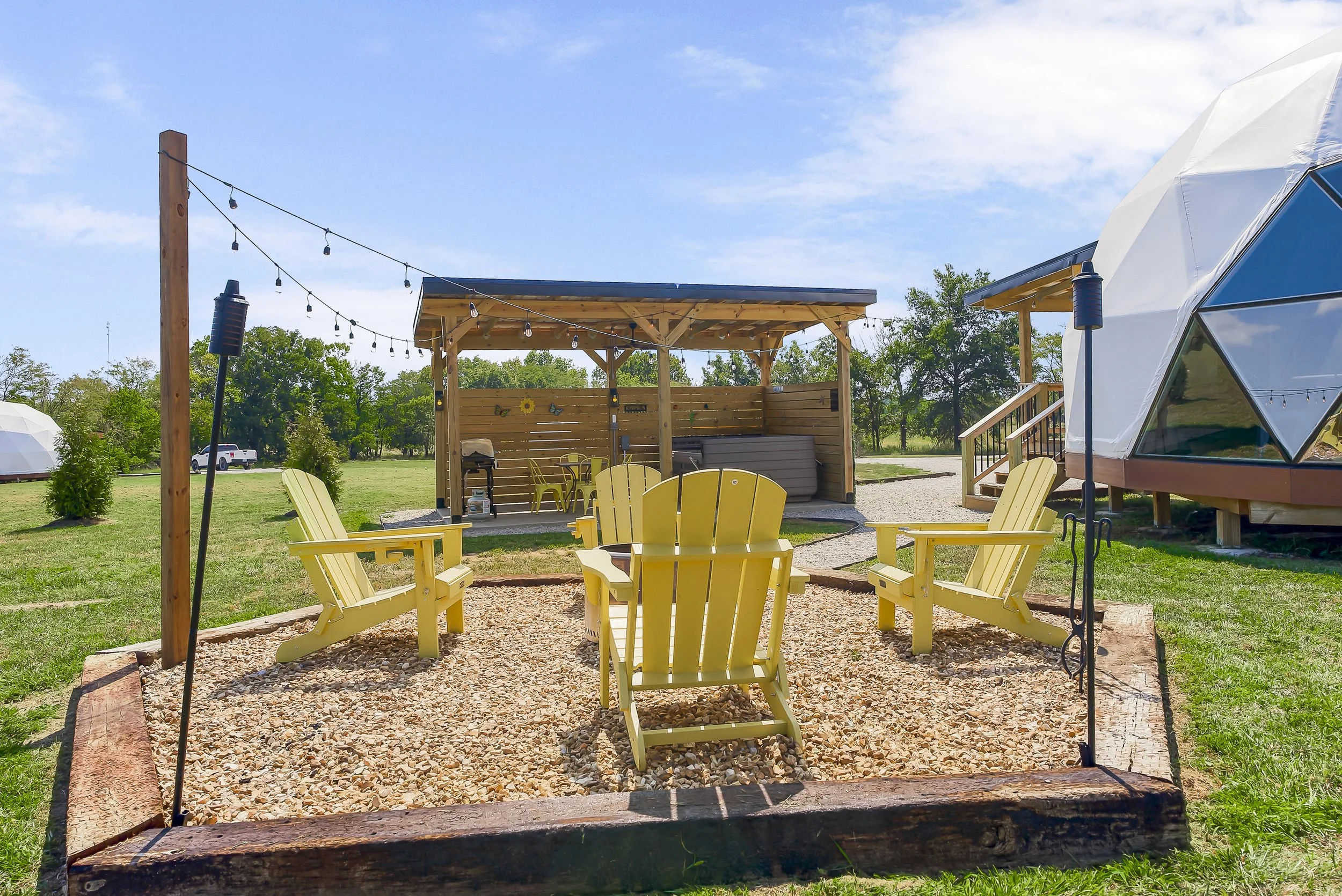1400SECOUNTYRD250639.jpg