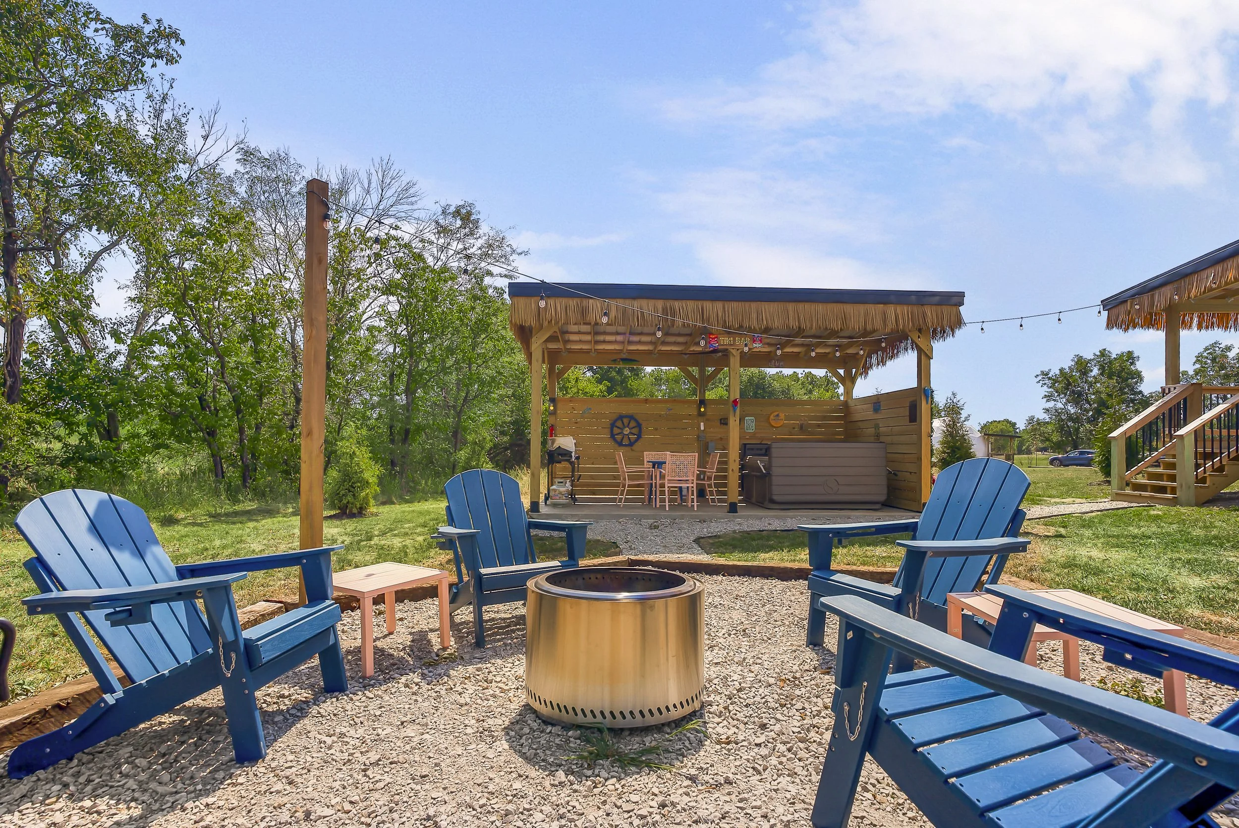 1400SECOUNTYRD250659.jpg