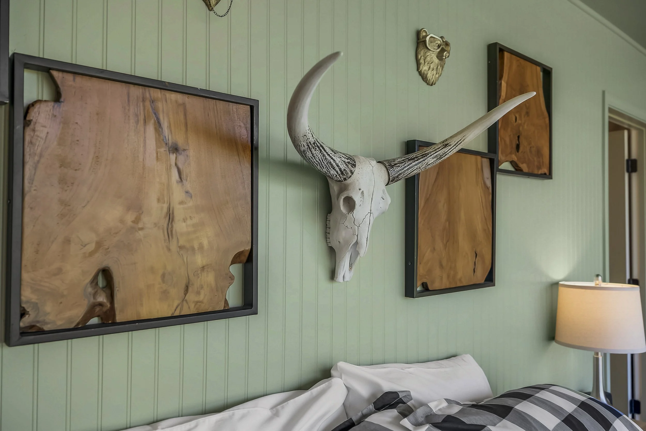 1400SECOUNTYRD250687.jpg