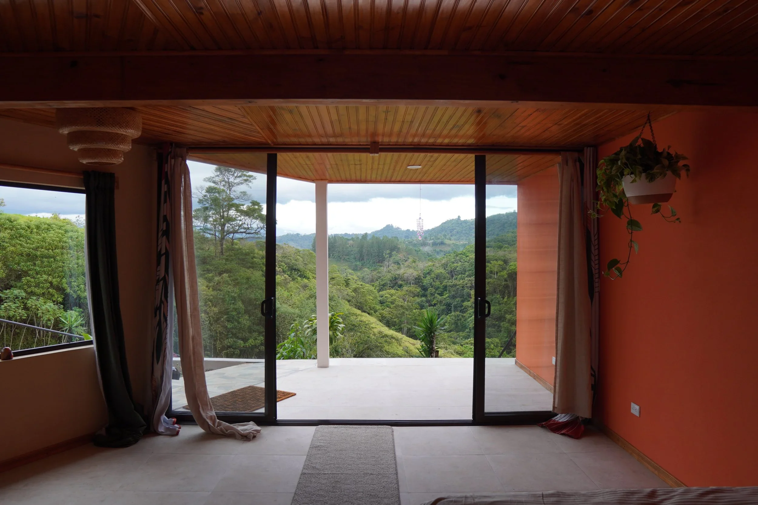 Facilities_Finca_M_lama_038.webp