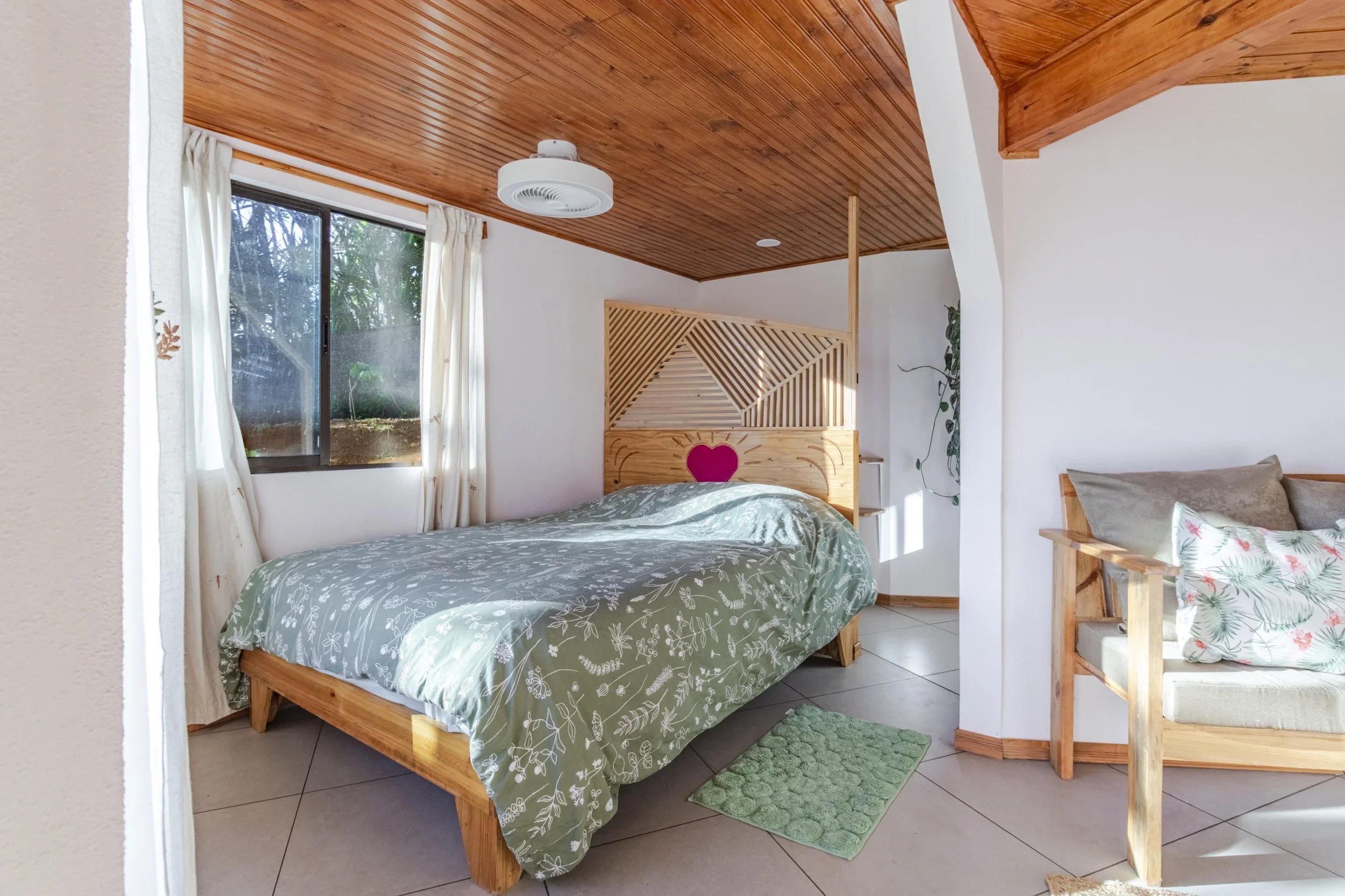 Facilities_Finca_M_lama_029.webp