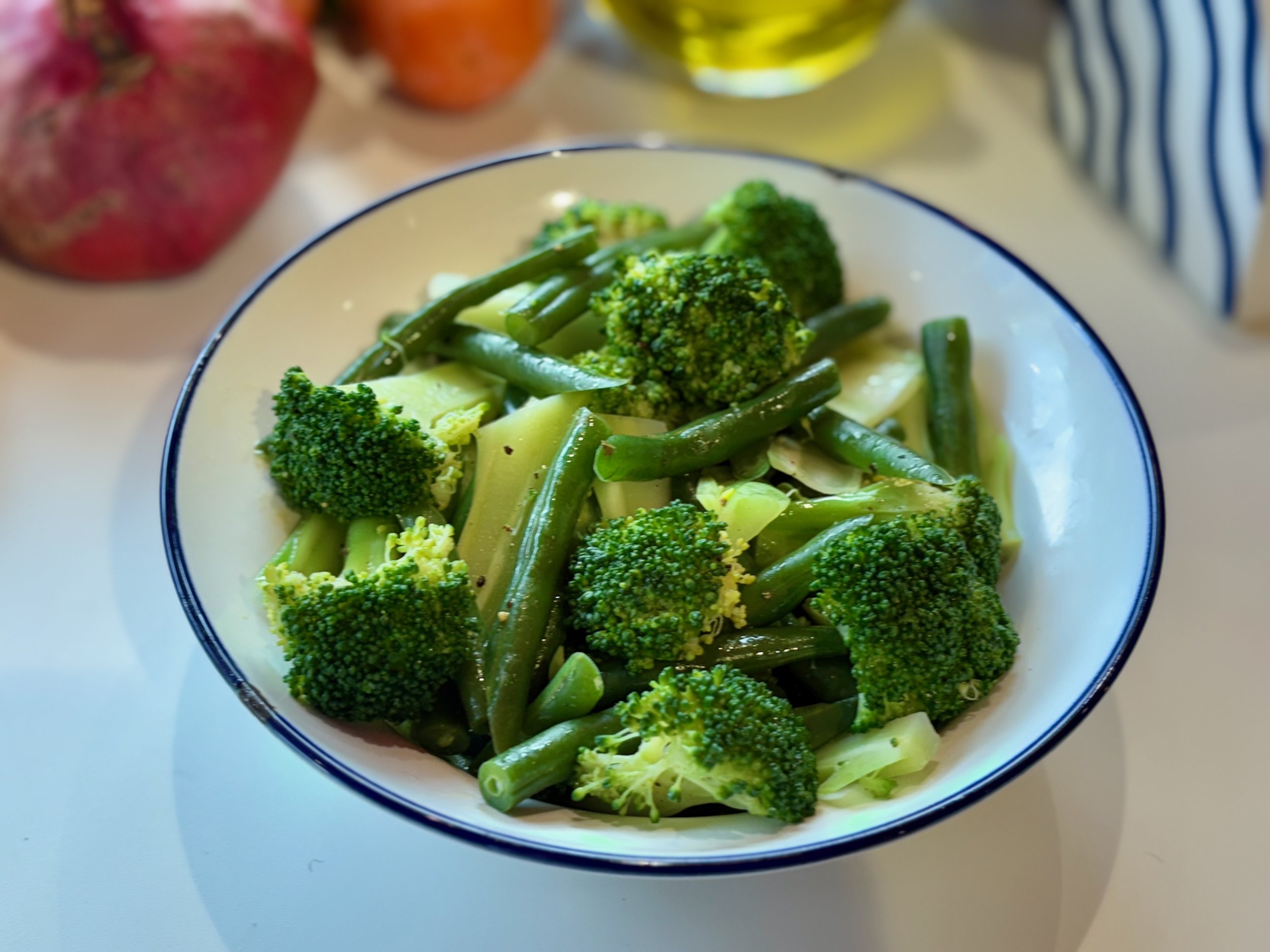 Broccoli & bean salad