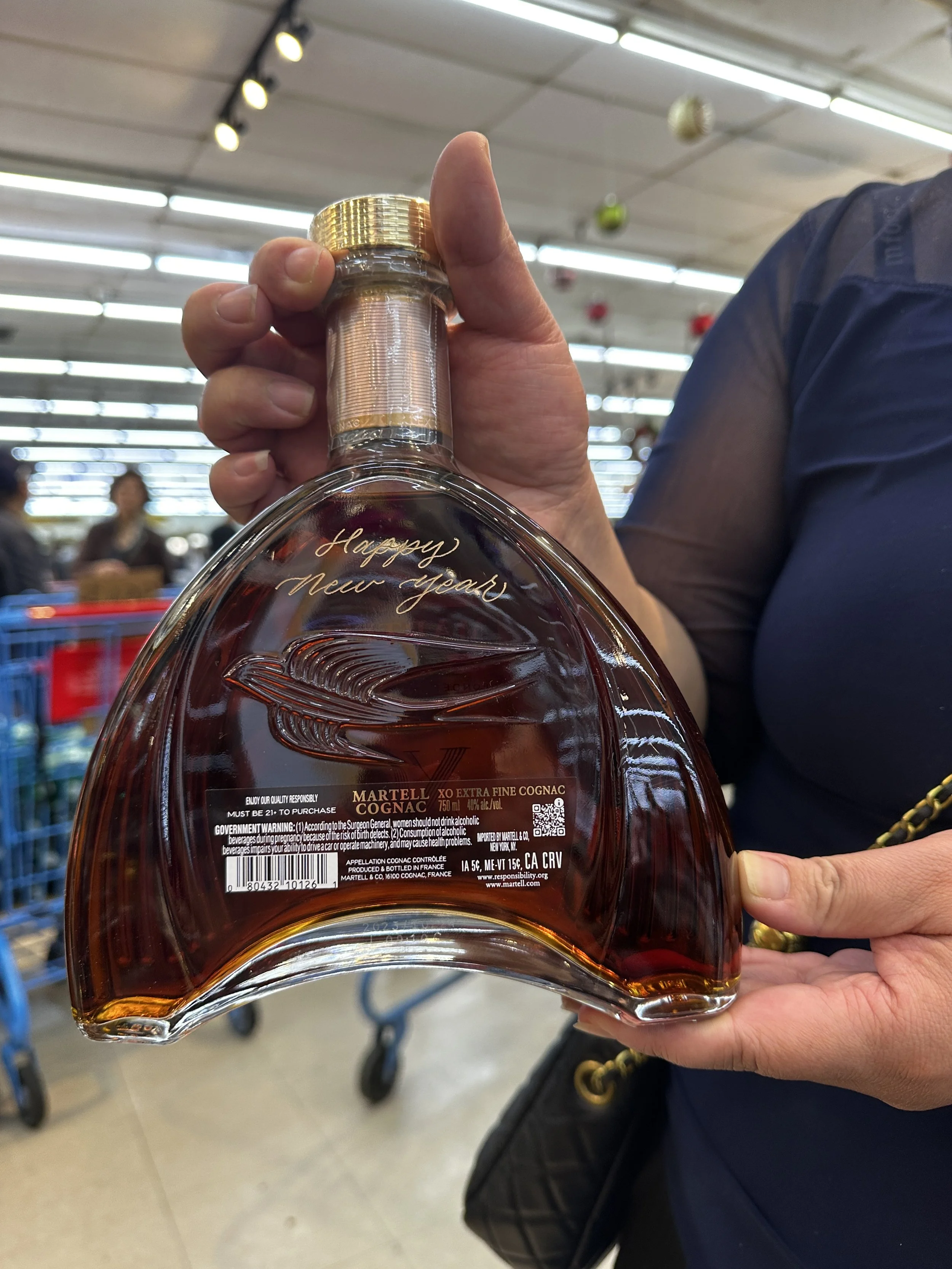 Bottle engraving is the perfect way to personalize your gift. Engraved bottles are great for wedding, anniversary, birthday, Christmas, and holiday gifts. Engraving can be customized in include a name, date or short saying.