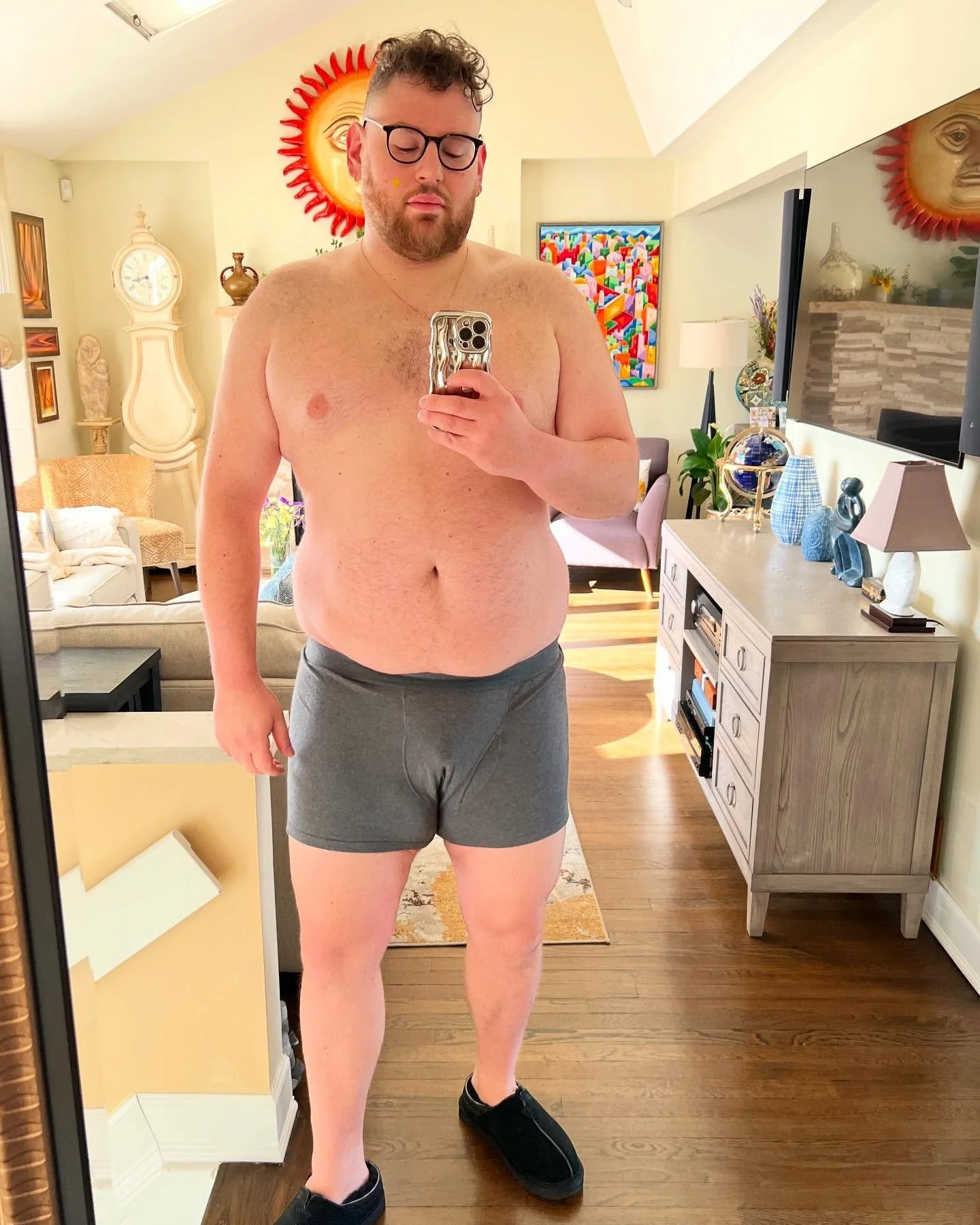 MERRY CHRISTMAS &amp; HAPPY HANUKKAH! 🎁

If you follow my stories you know I can&rsquo;t resist a full-length mirror selfie 😉 All I wanted for the holidays this year was to feel better and stronger than I did last year. I&rsquo;ve put in a lot of w