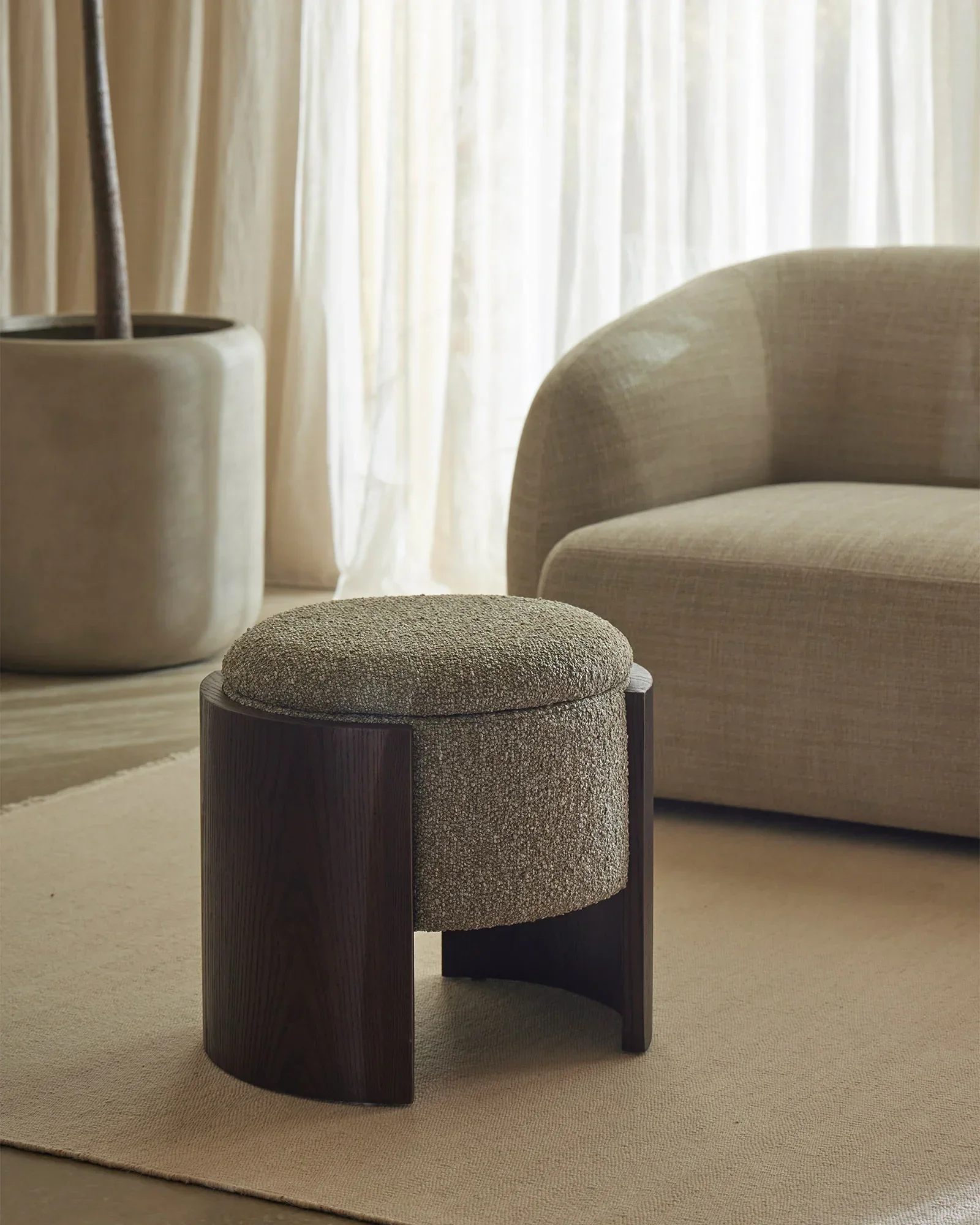 recyQ6mnfwYkJiDeQ_recNZHePdHs0sc6Xp_Jacqueline-Cashew-Norcia-Moss-Ottoman-Lifestyle4.webp