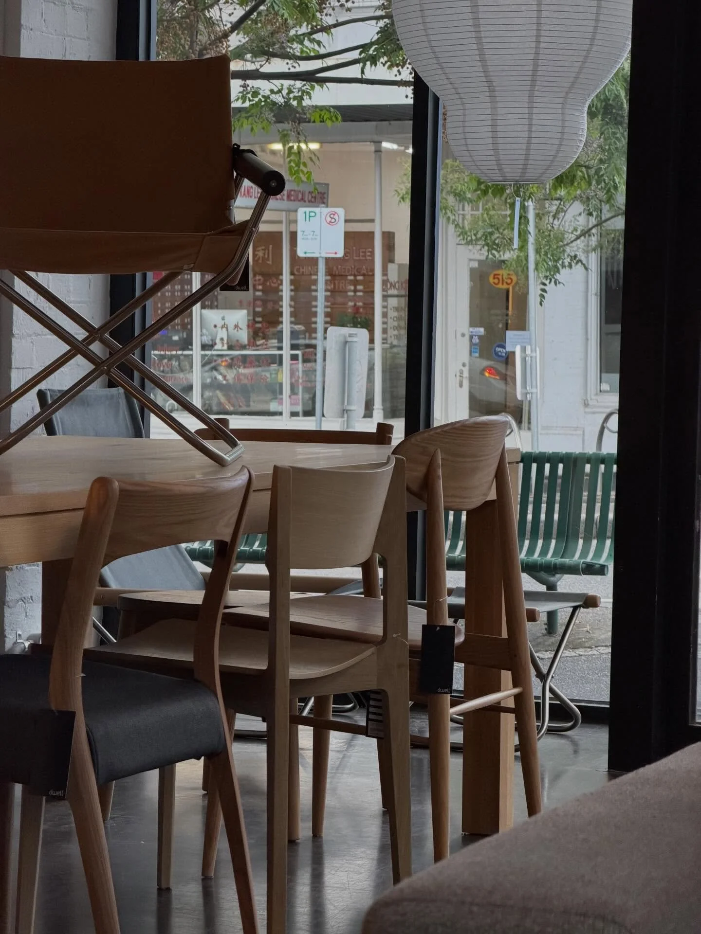 Chairs that look good, feel great, and stand the test of time. That&rsquo;s our kind of dining. 🪑