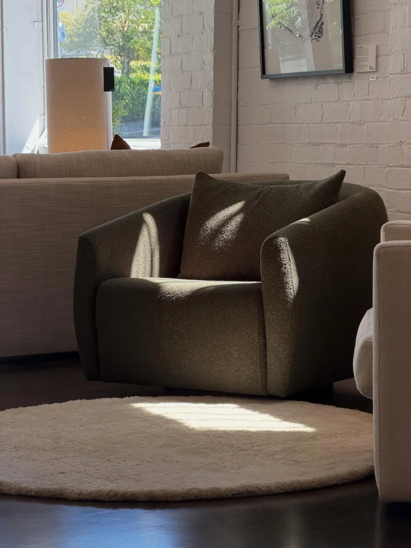 So inviting you&rsquo;ll want to dive in.
The Pebble Swivel Chair - Melbourne made, made to order.