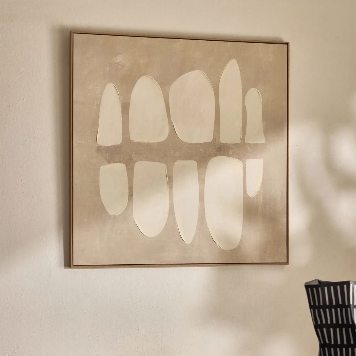 Nature, movement and meditation - captured in a tranquil, harmonious form.

Sabe Canvas.