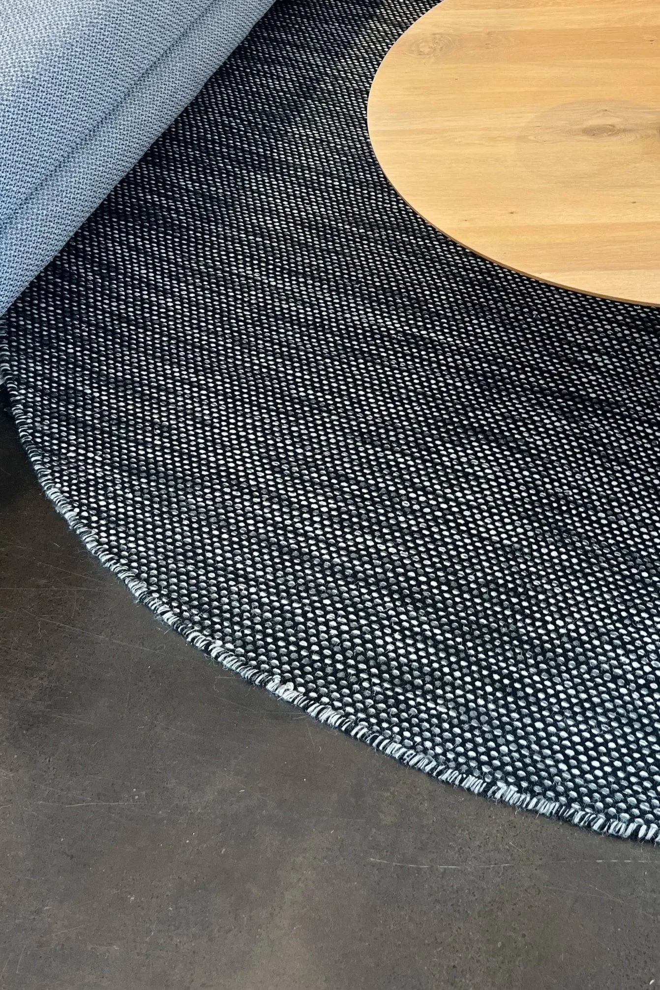 Subi Round 3m - Black/ Grey