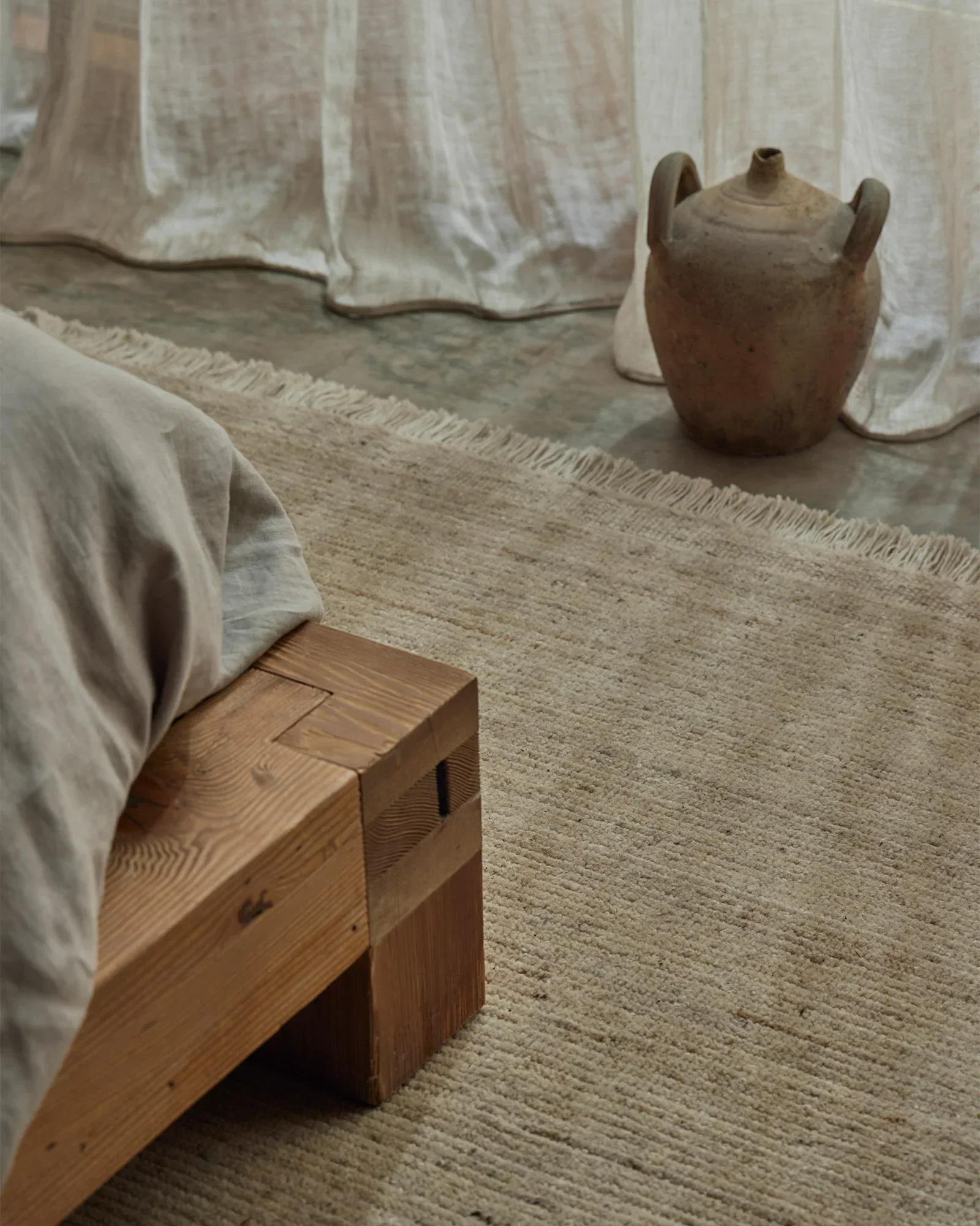 reciyFkPjMkxtKsxW_recdxPD1Oyi0a1QVV_Anton-Sand-Rug-Lifestyle2.webp
