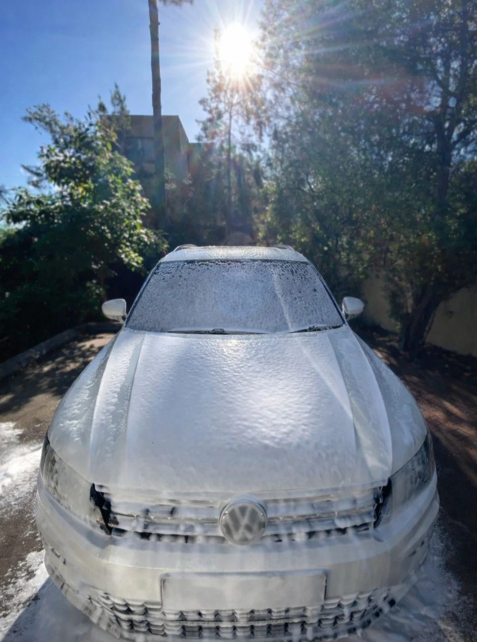 Volkswagen Tiguan

Maintenance Detail ✅

✨ Bringing that showroom shine back to life ✨

This Volkswagen getting the full foam treatment &mdash; safely lifting dirt, grime, and buildup for a spotless finish 🚗💧

At Infinity Mobile Detailing, we don&r