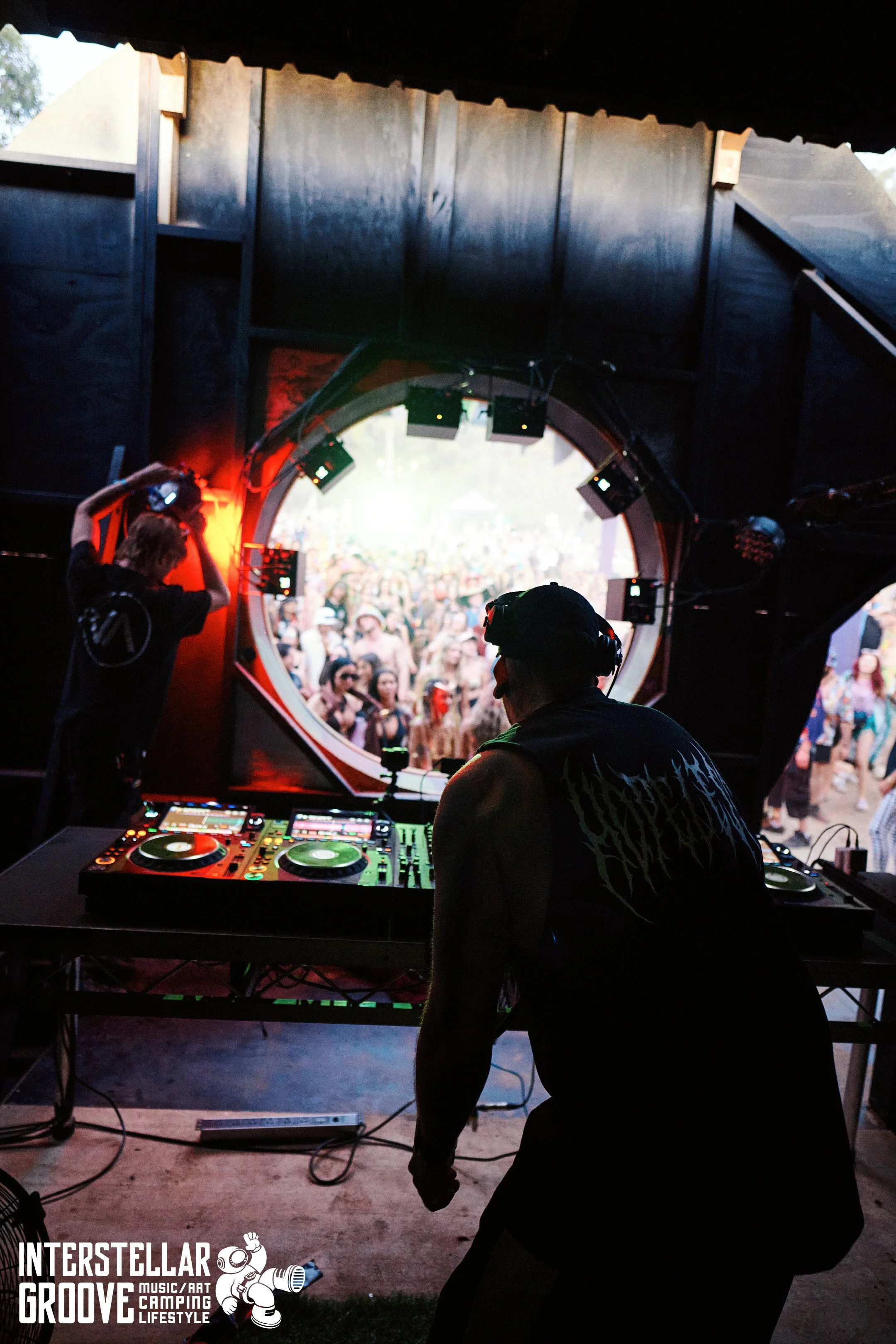 Interstella-Grooves_Finals_Pickupjosh 182.jpg