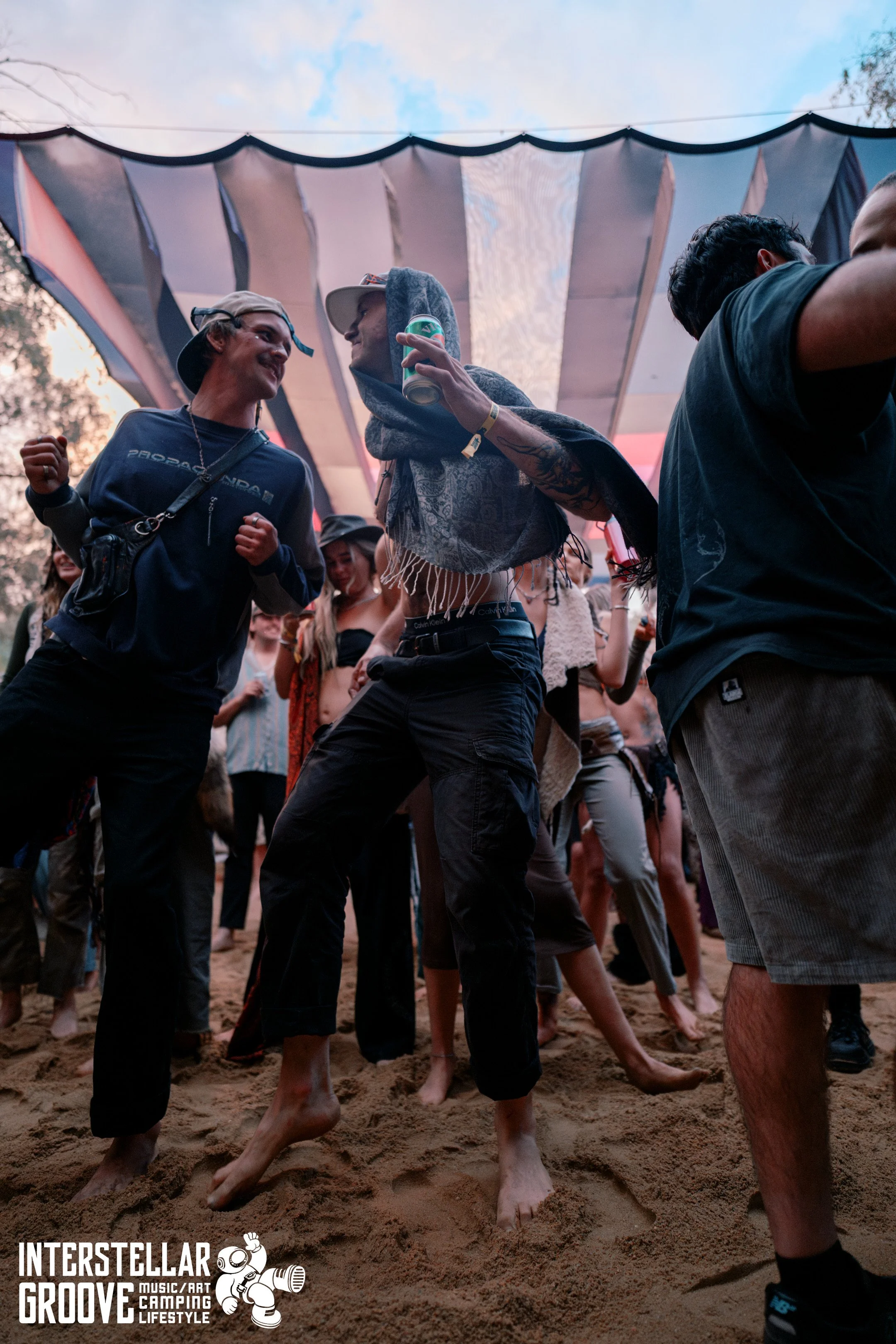 Interstella-Grooves_Finals_Pickupjosh 82.jpg