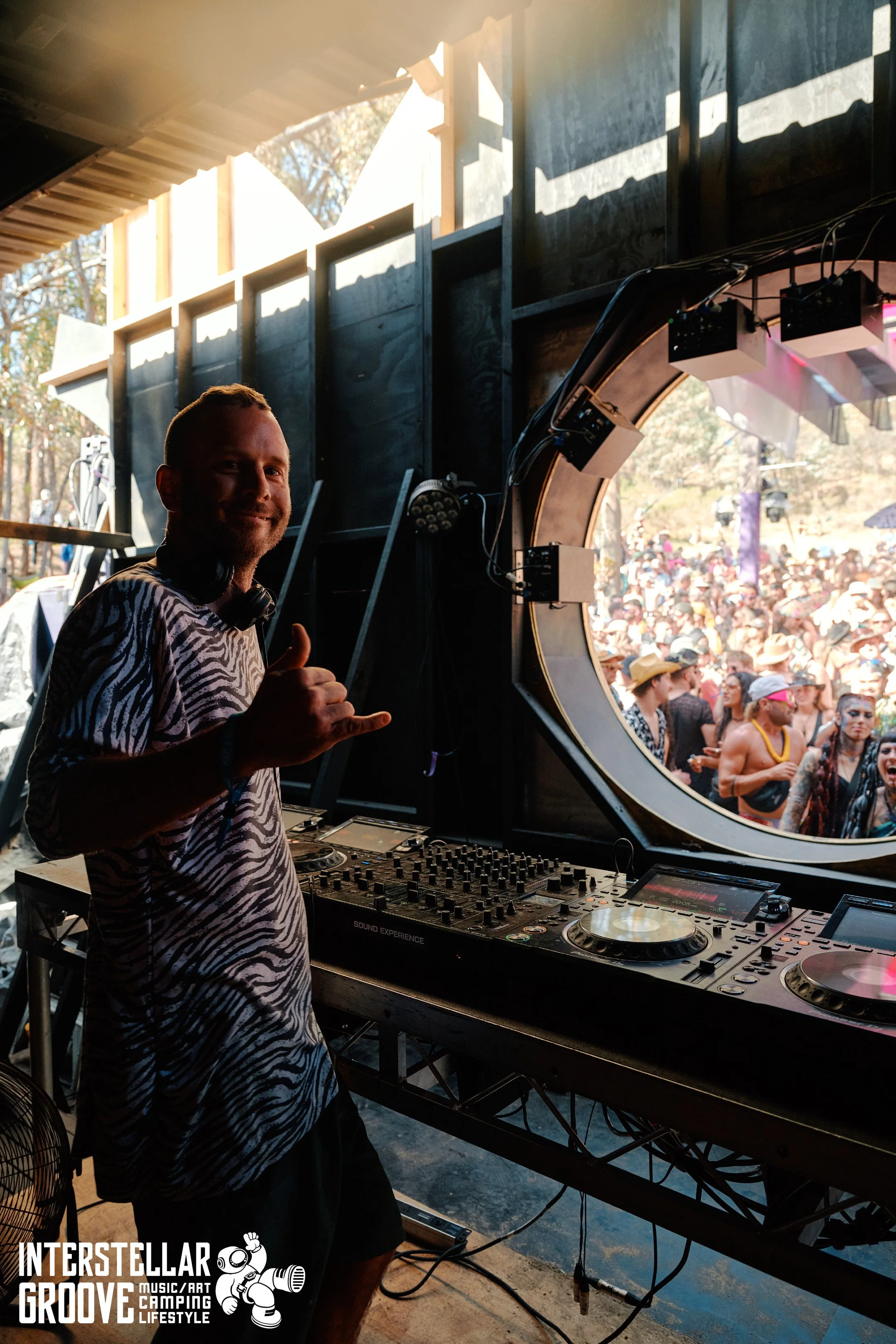 Interstella-Grooves_Finals_Pickupjosh 142.jpg