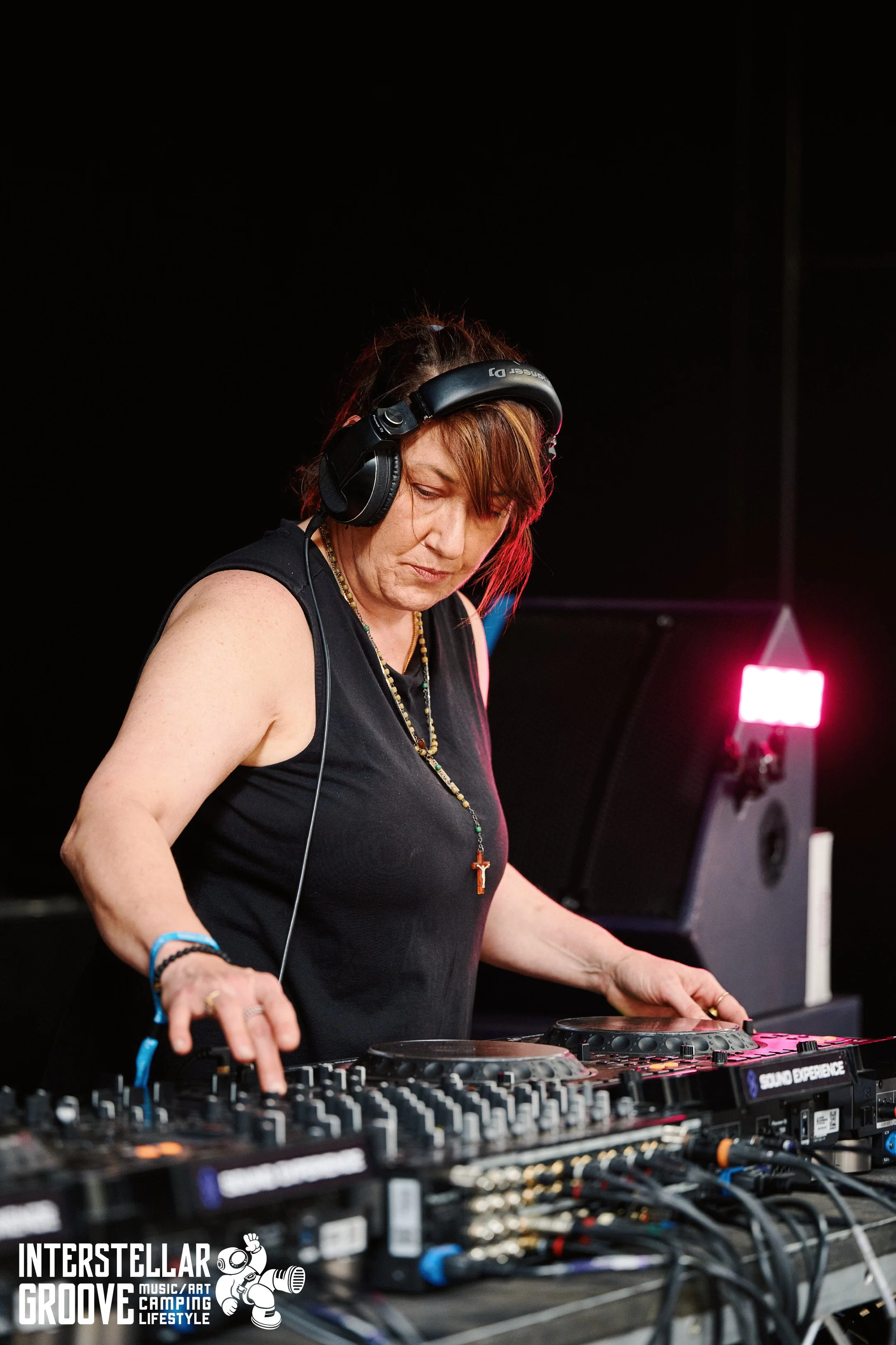 Interstella-Grooves_Finals_Pickupjosh 22.jpg