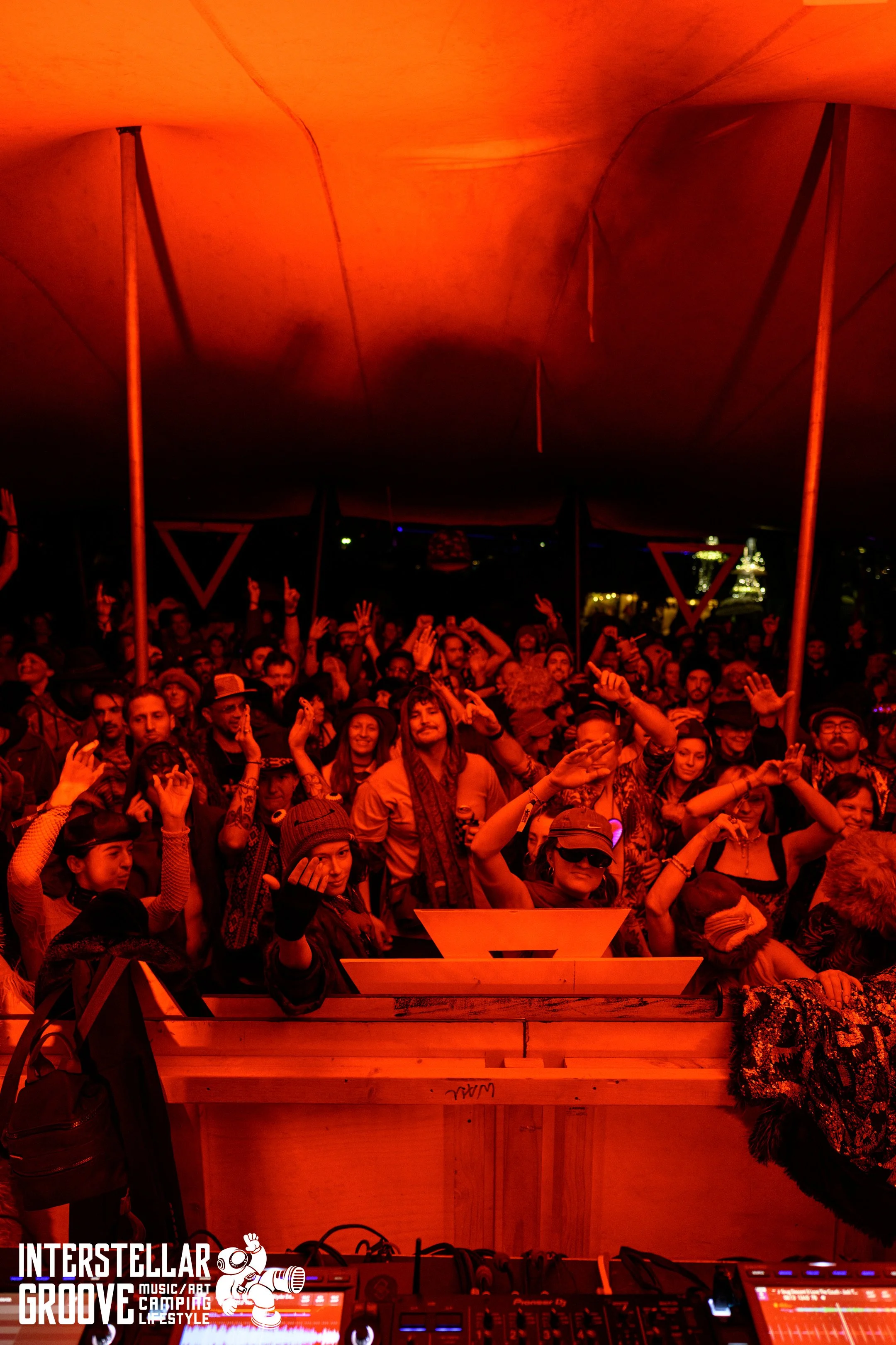 Interstella-Grooves_Finals_Pickupjosh 364.jpg