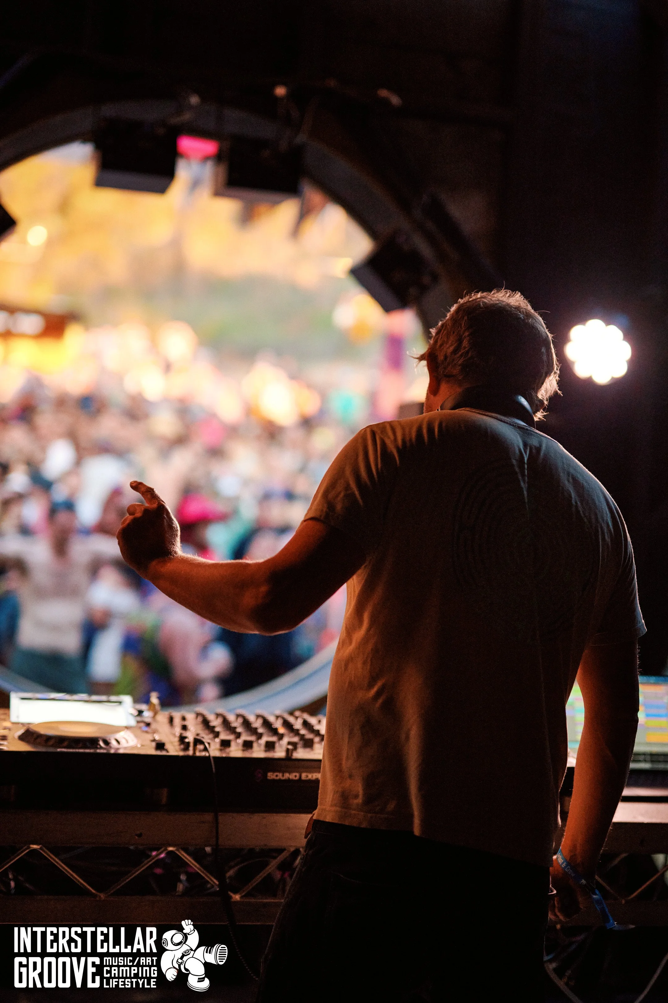 Interstella-Grooves_Finals_Pickupjosh 79.jpg