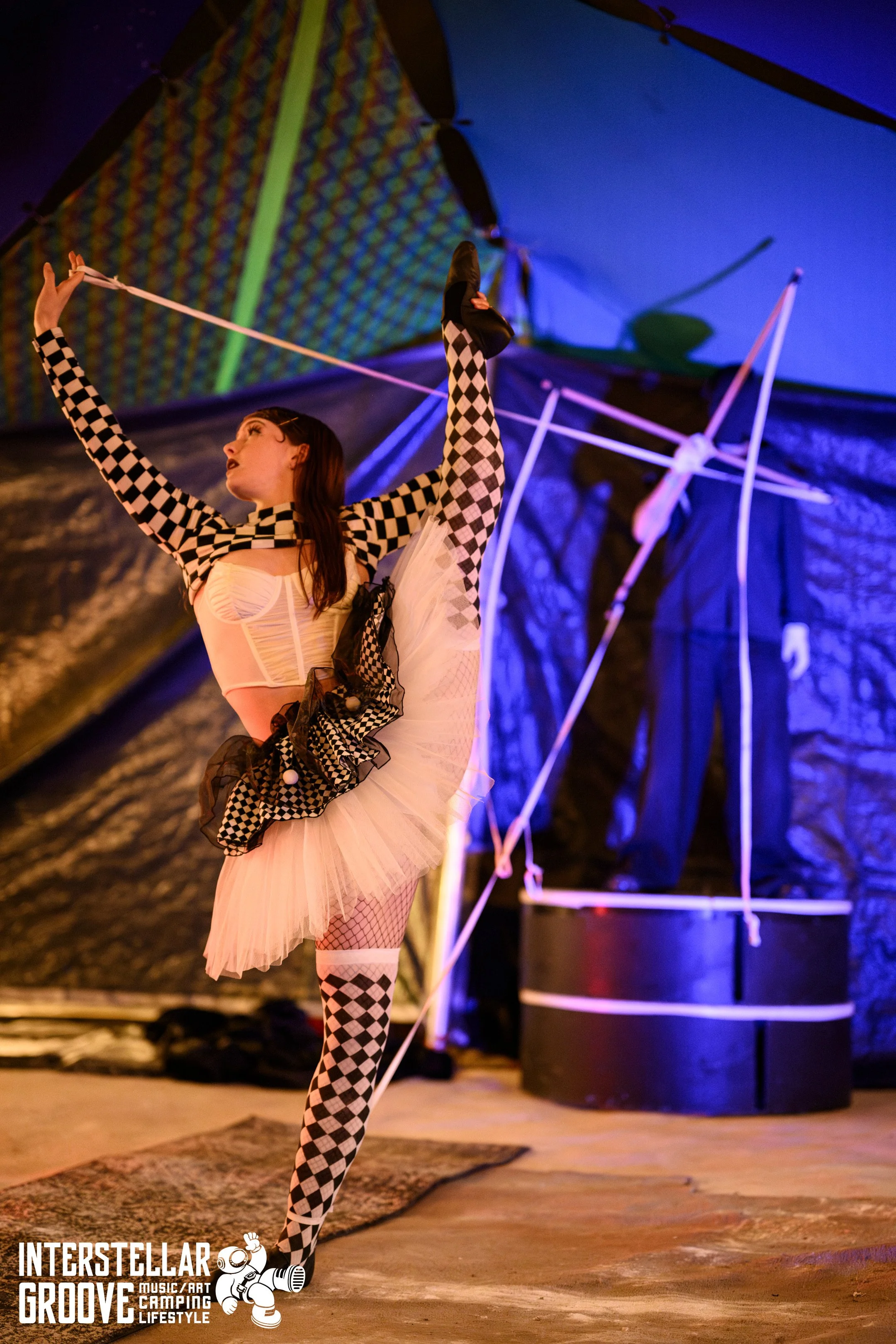 Interstella-Grooves_Finals_Pickupjosh 95.jpg