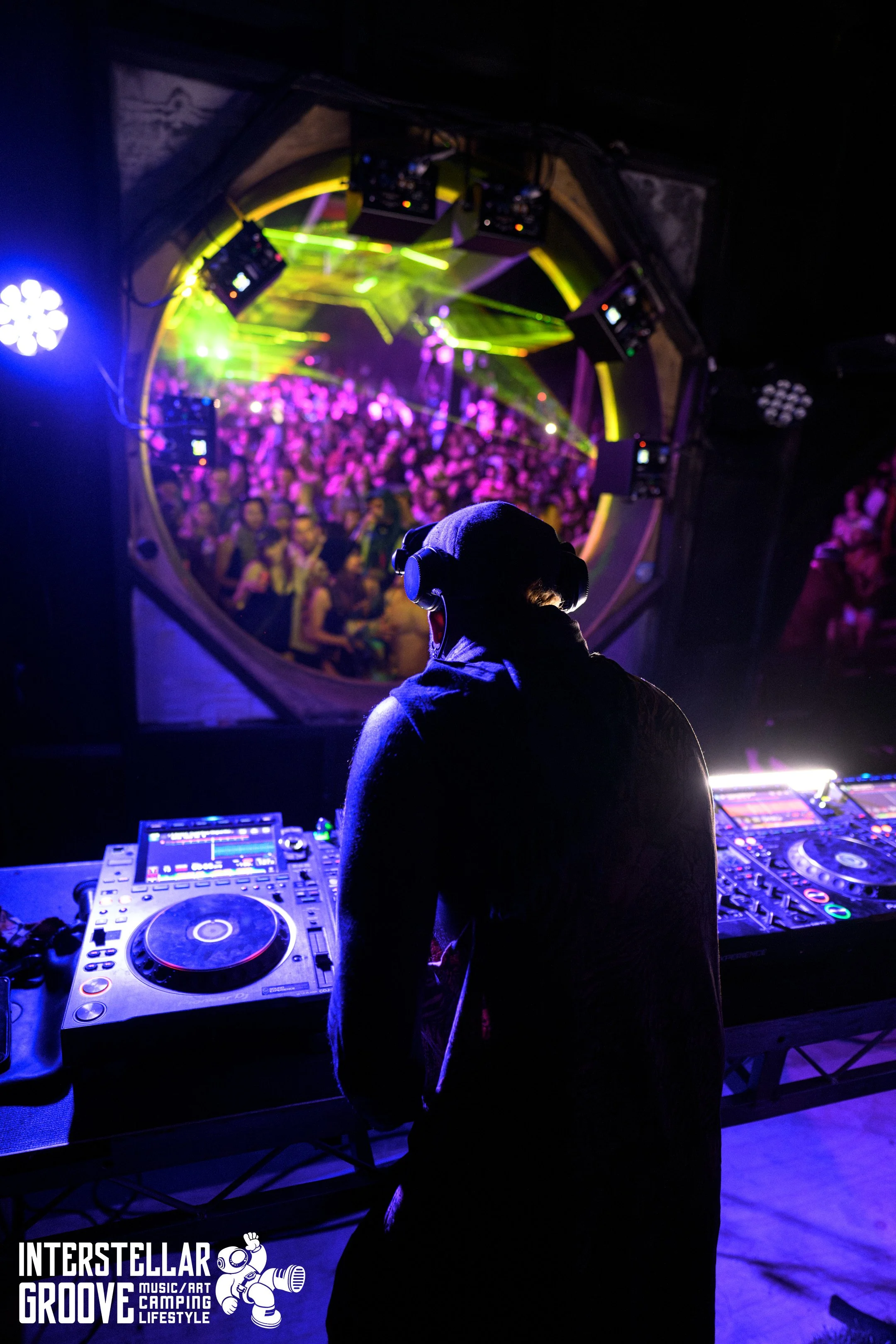 Interstella-Grooves_Finals_Pickupjosh 186.jpg