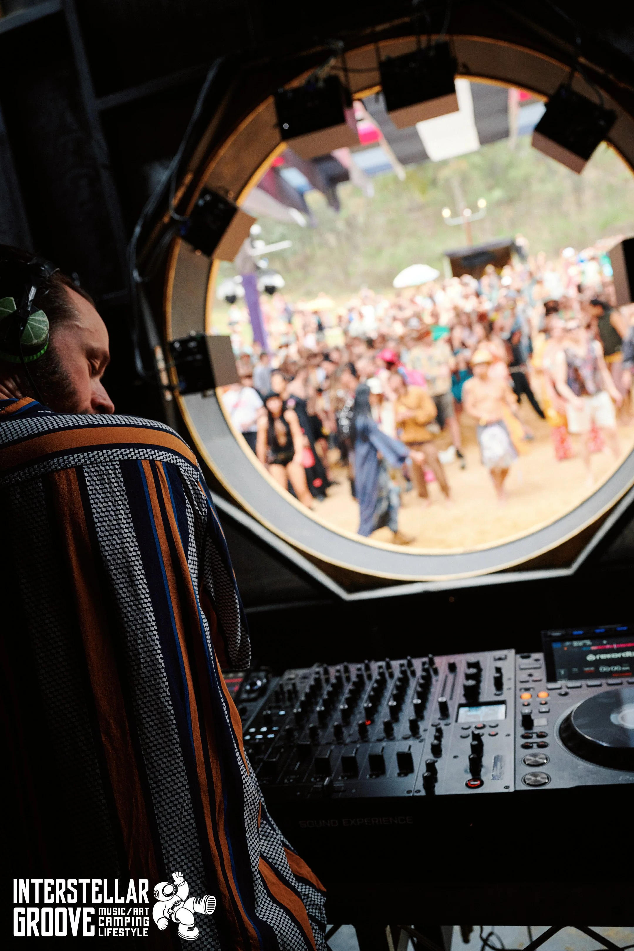 Interstella-Grooves_Finals_Pickupjosh 43.jpg