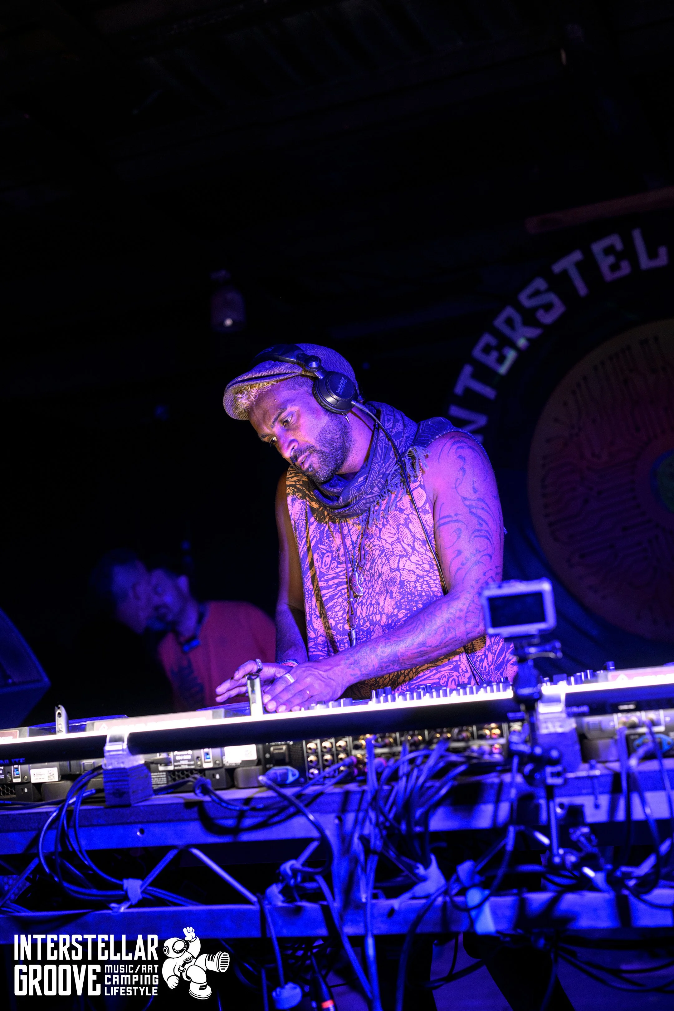 Interstella-Grooves_Finals_Pickupjosh 184.jpg