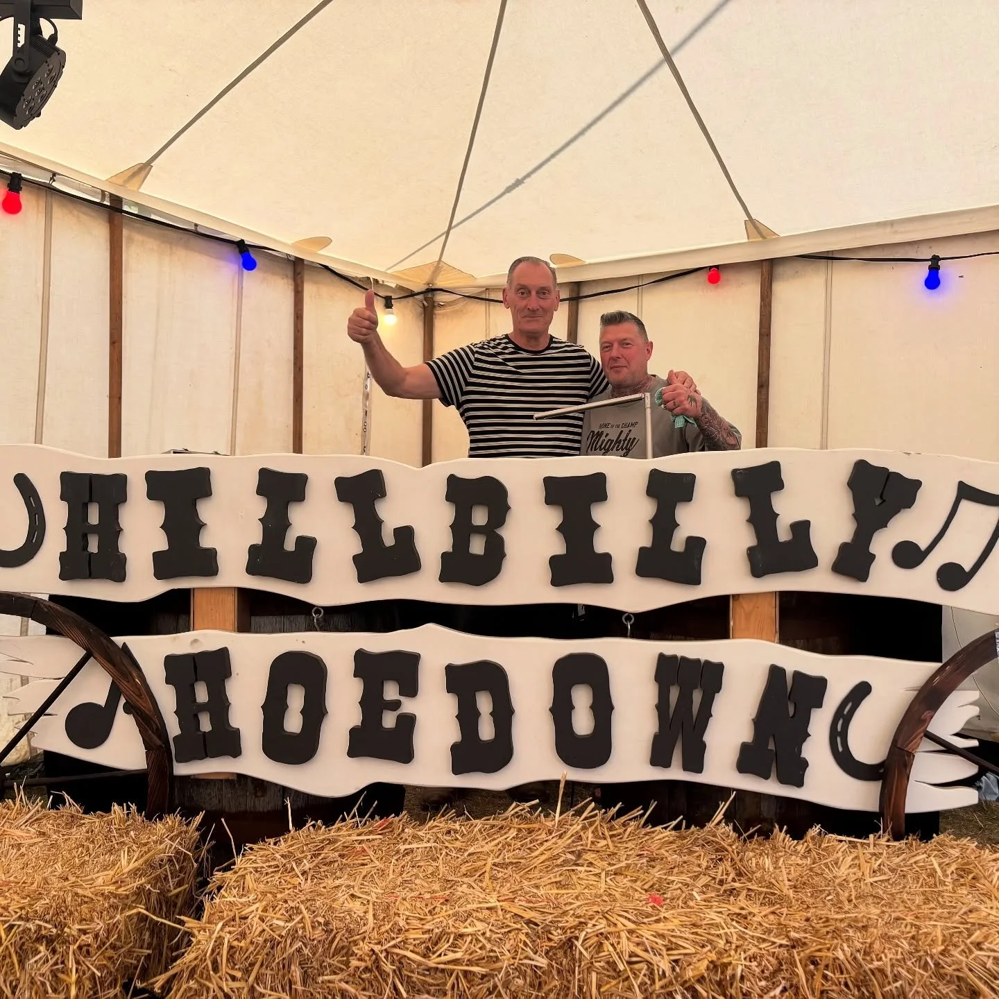That was a blast! We had a  raucous weekend at the Hillbilly Hoedown - many thanks to Jess, Gareth and the crew, all the DJs and bands, and friends old and new who we fed. 
#hillbillyhoedown #airstreamfoodtrailer
