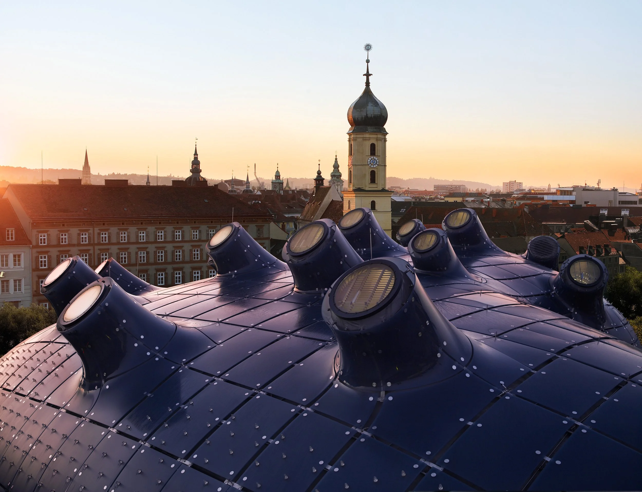 Kunsthaus_Graz_RGB_WWW.jpg