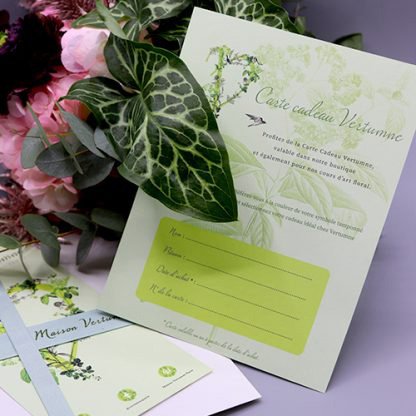 Carte cadeau Vertumne à personnaliser pour offrir un cours d’art floral sur mesure.