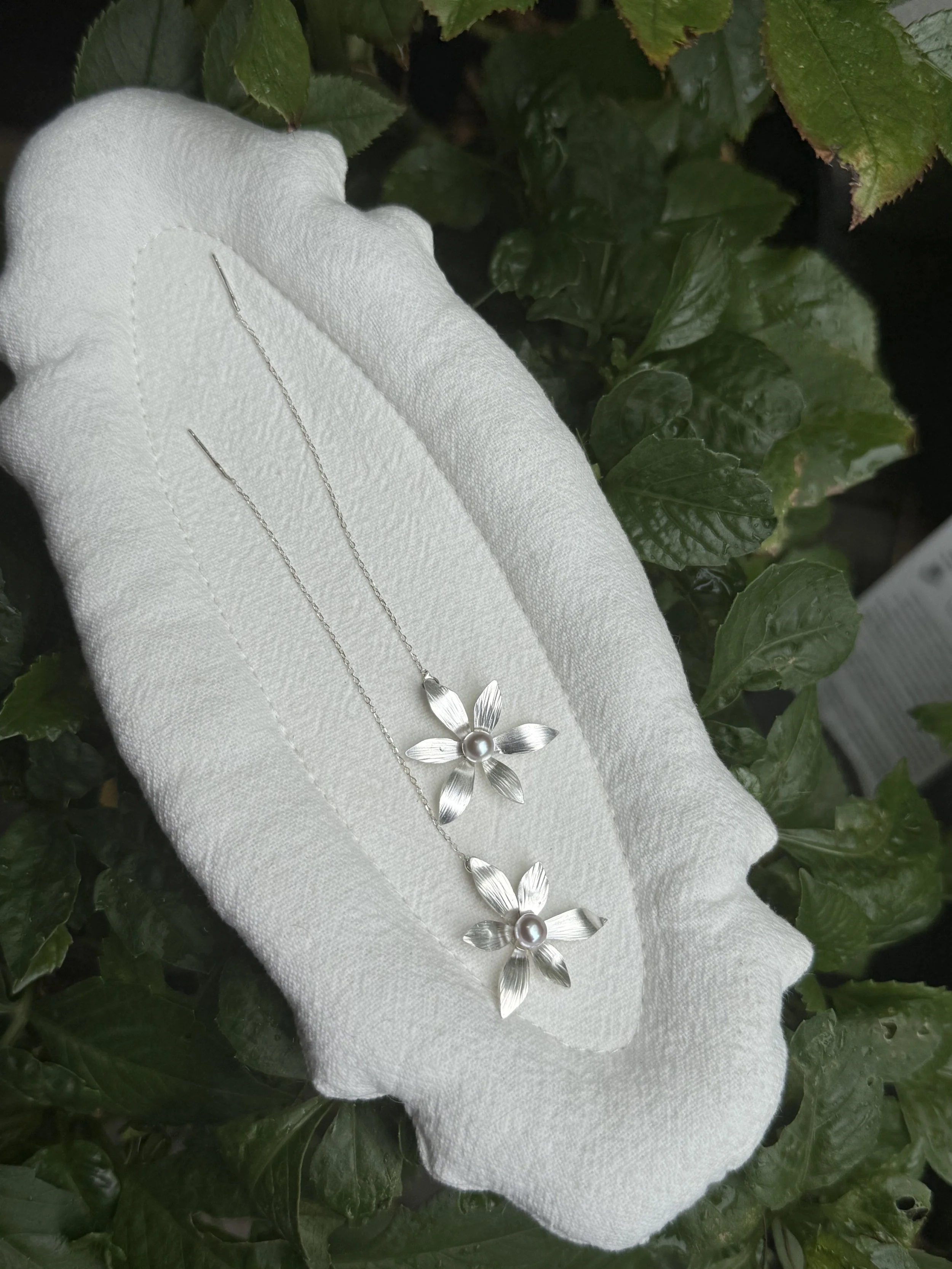 Clivia Flower Long Earrings