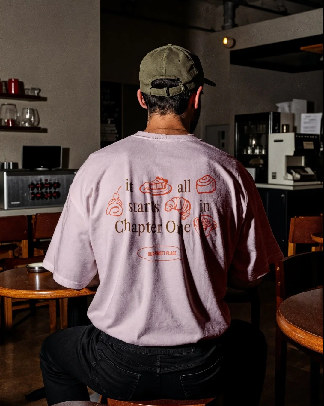 Everything starts with a sweet bite 🍰

#design #greekdesigners #tshirtdesigns #illustration