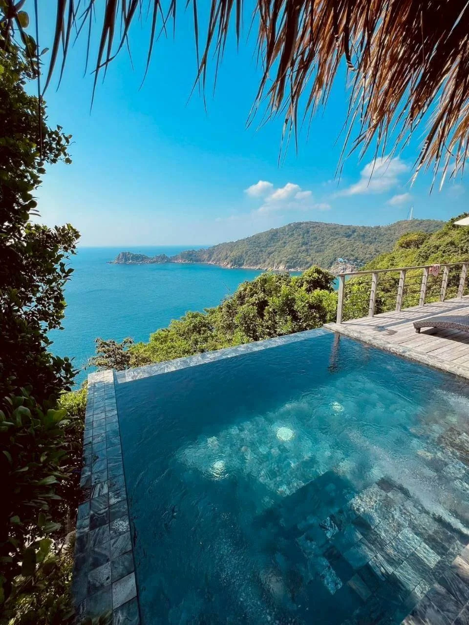 Panoramic Gulf of Thailand view from Villa Pavana infinity pool, Koh Tao