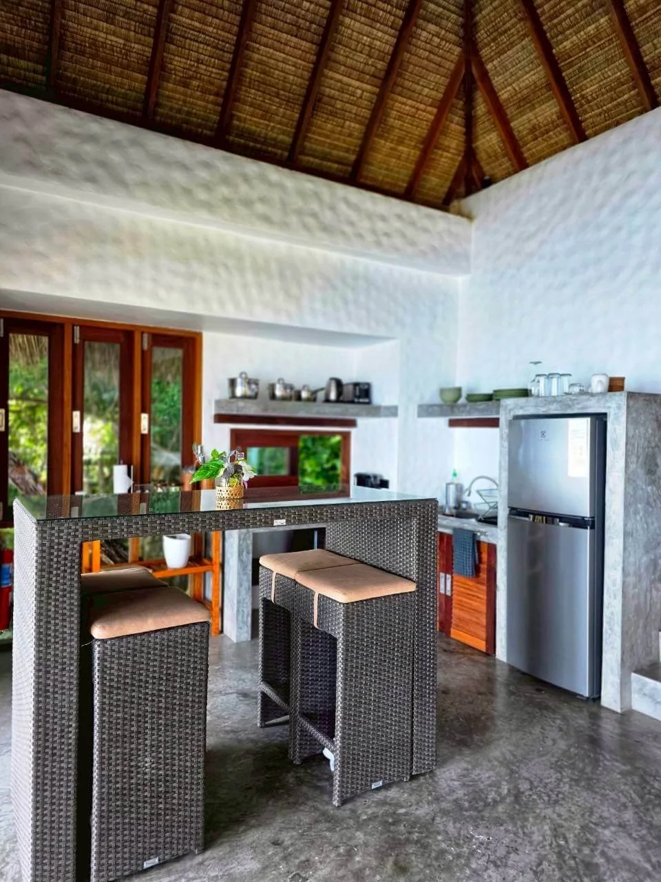 Fully equipped kitchen with breakfast bar, Villa Pavana private villa Koh Tao