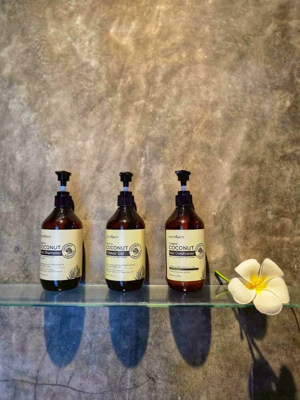 Organic coconut bathroom amenities, Villa Pavana luxury villa Koh Tao Thailand