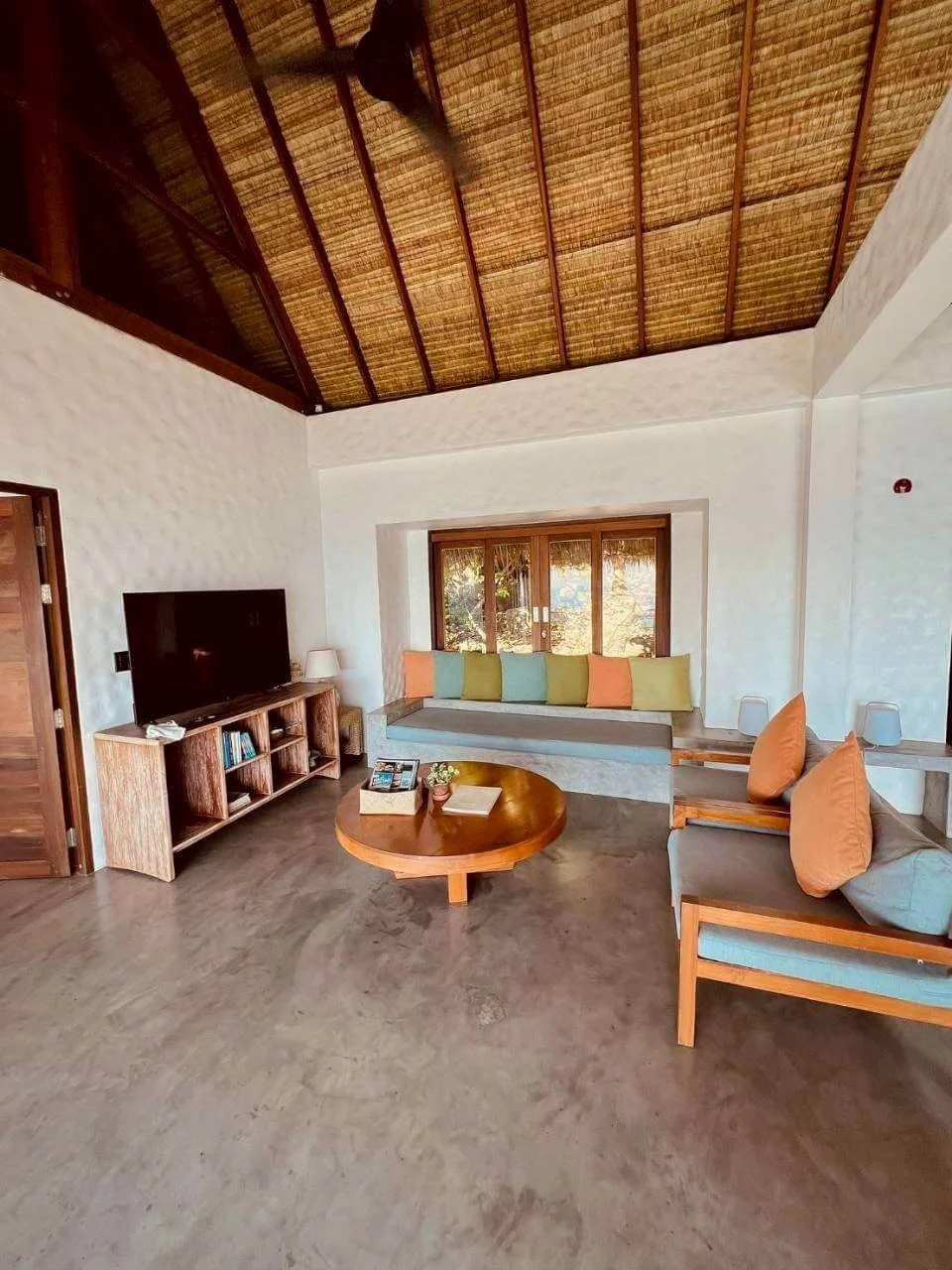 Open-air living room of Villa Pavana private villa, Koh Tao