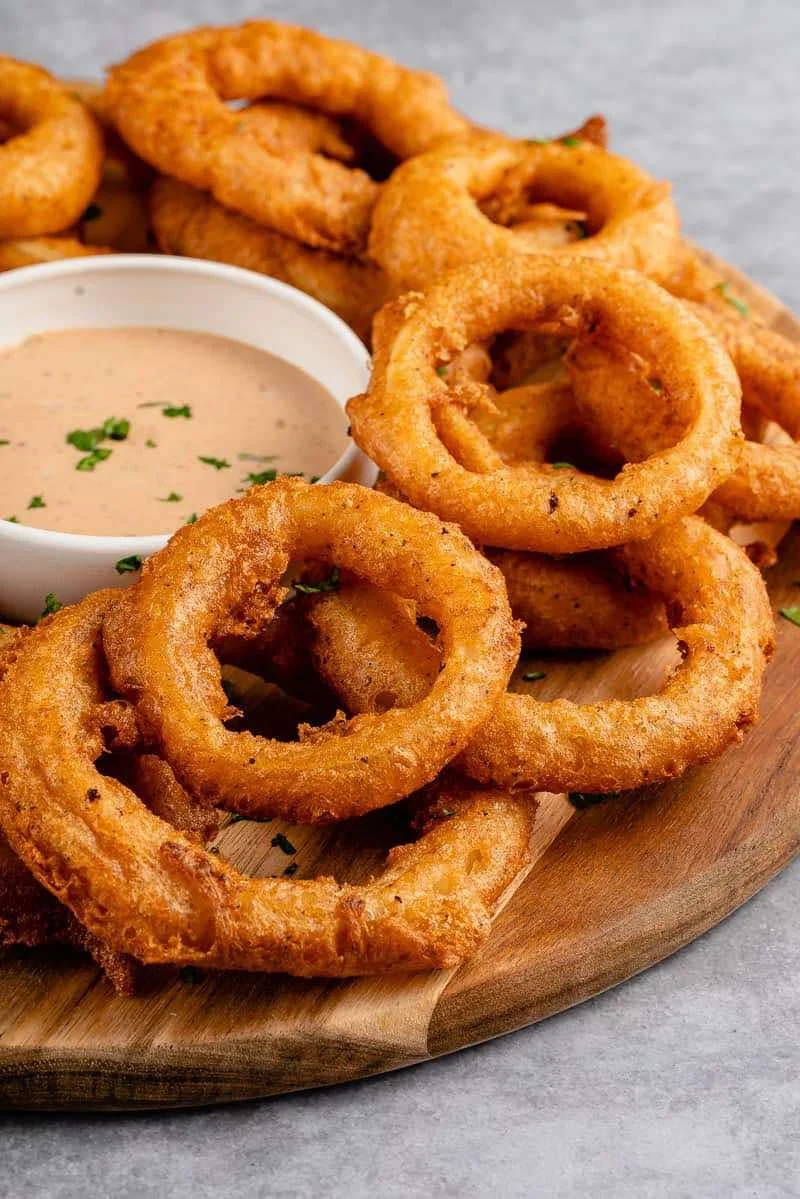 onionrings met dip