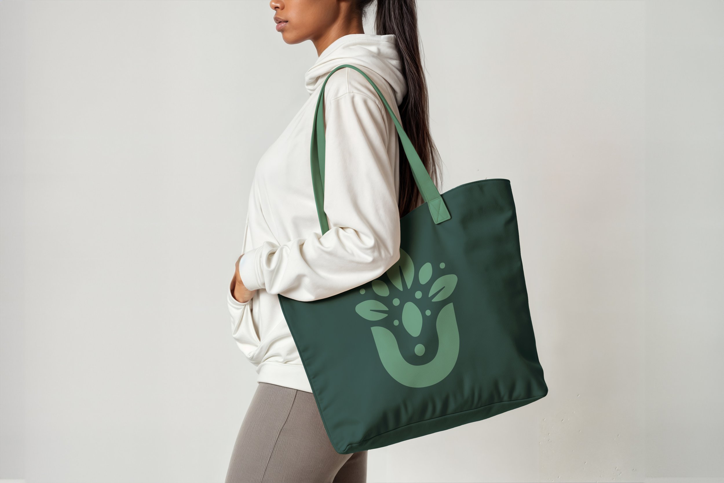 izun-high-branding-by-lanni-studio-8.jpg