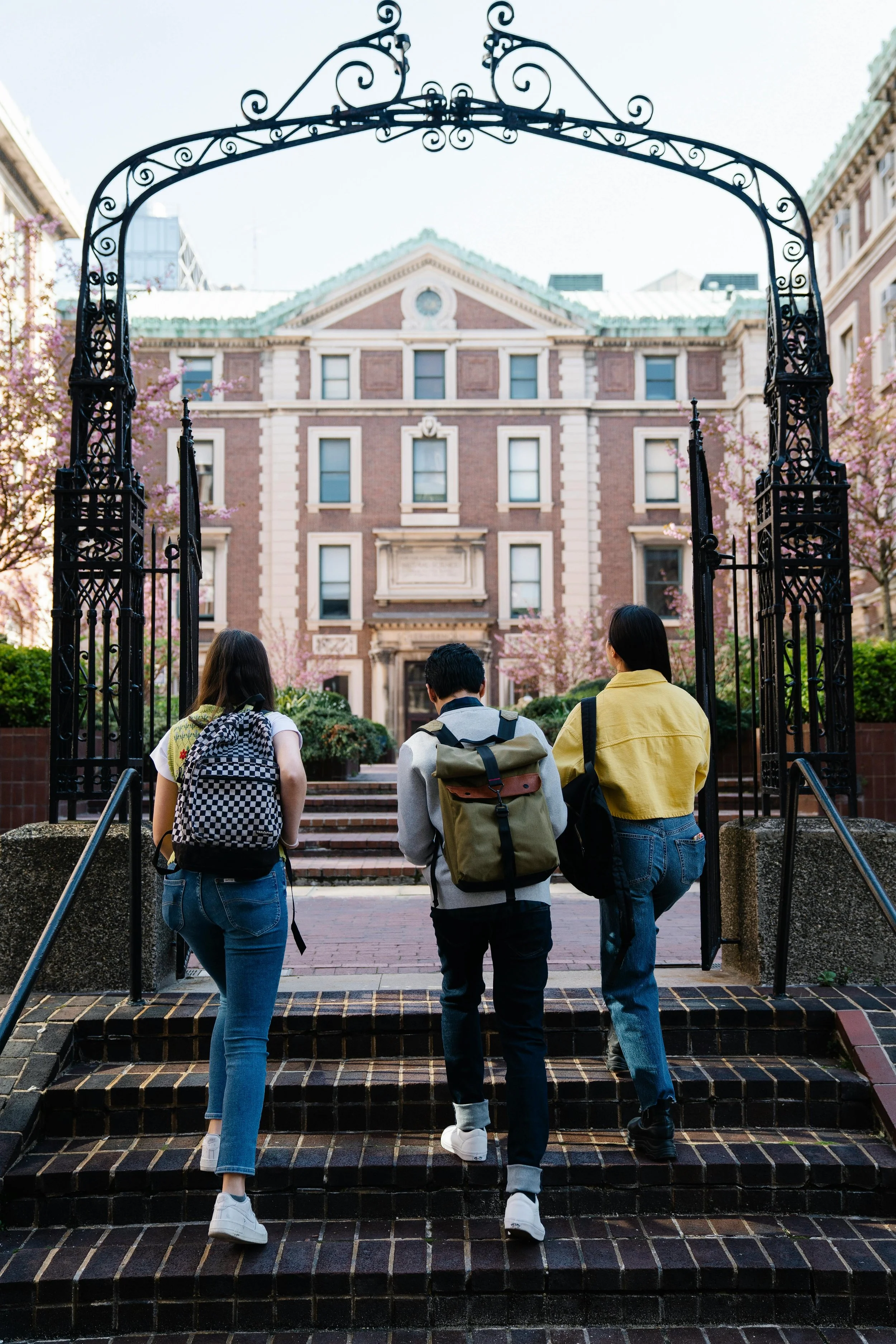 For parents of boarding school students seeking therapy in farmington, CT