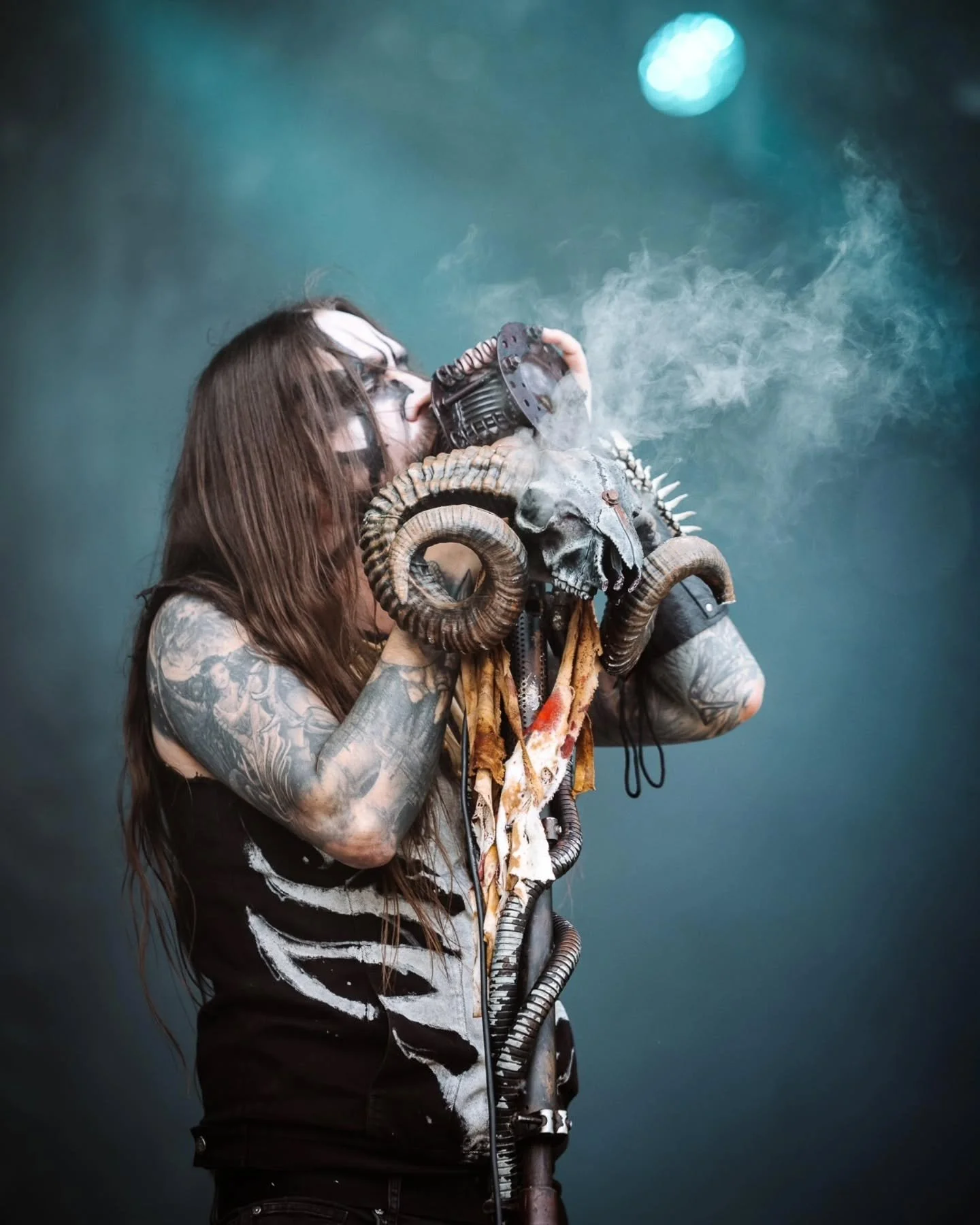Tuhdimmat Tahdit 2025 taputeltu. Perjantain setti&auml; 🤘🏻
Koko Tuhti-galleriani voi k&auml;yd&auml; vilkuilemassa
👇🏻
https://pic.fi/M3CGX2YF6W

#finntroll_official
#mustaschofficial
#kilpiofficial
#timo_rautiainen_official
#lordiofficial
#amaran