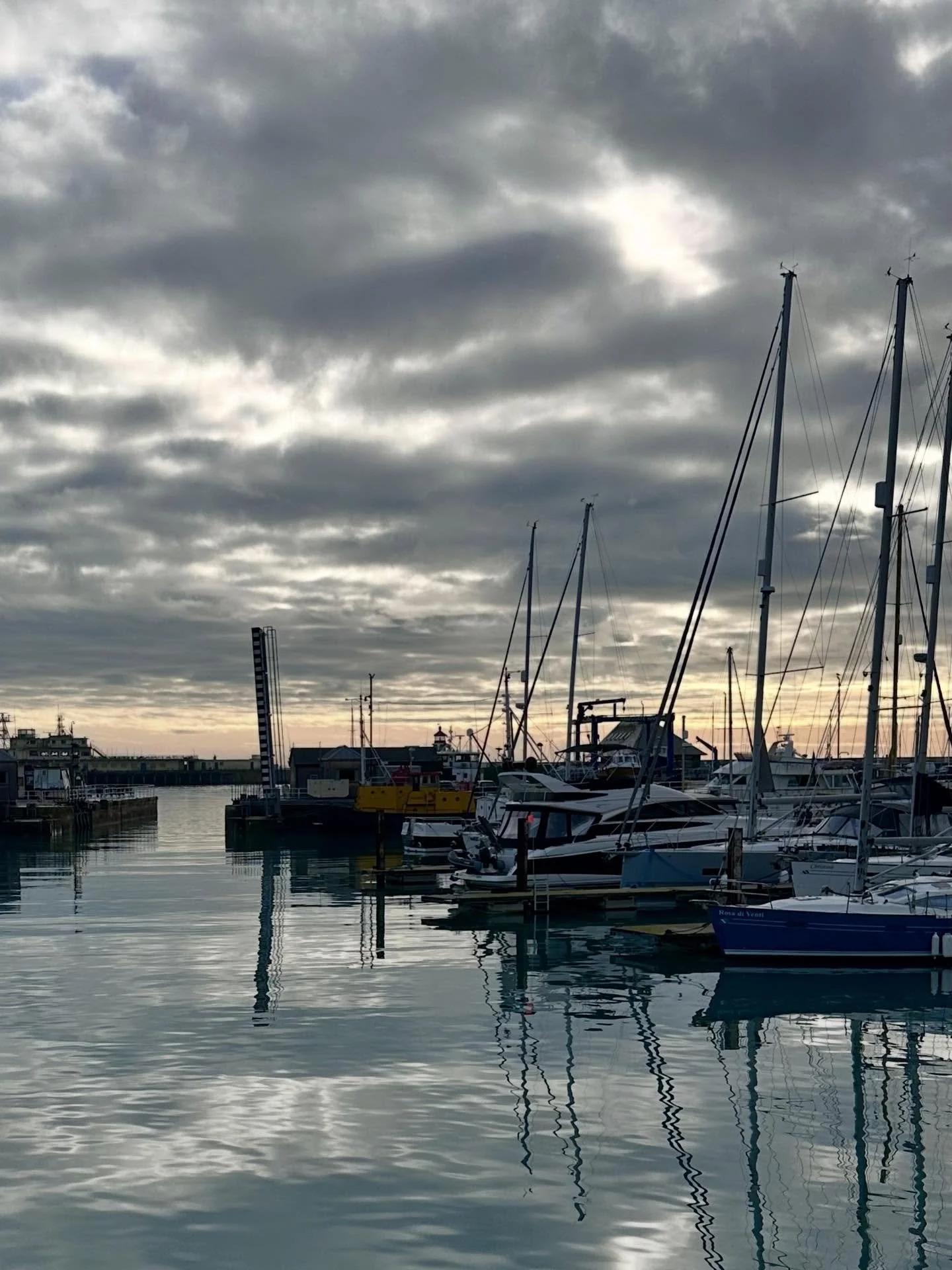 ✨ Beauty in Stillness | Winter Retreat ✨ 
Sunday 1st February

At Gather &amp;, we believe nourishment is more than food &mdash; it&rsquo;s rhythm, rest, ritual and care. Next week, we&rsquo;re honoured to be hosting Beauty in Stillness, a one-day re