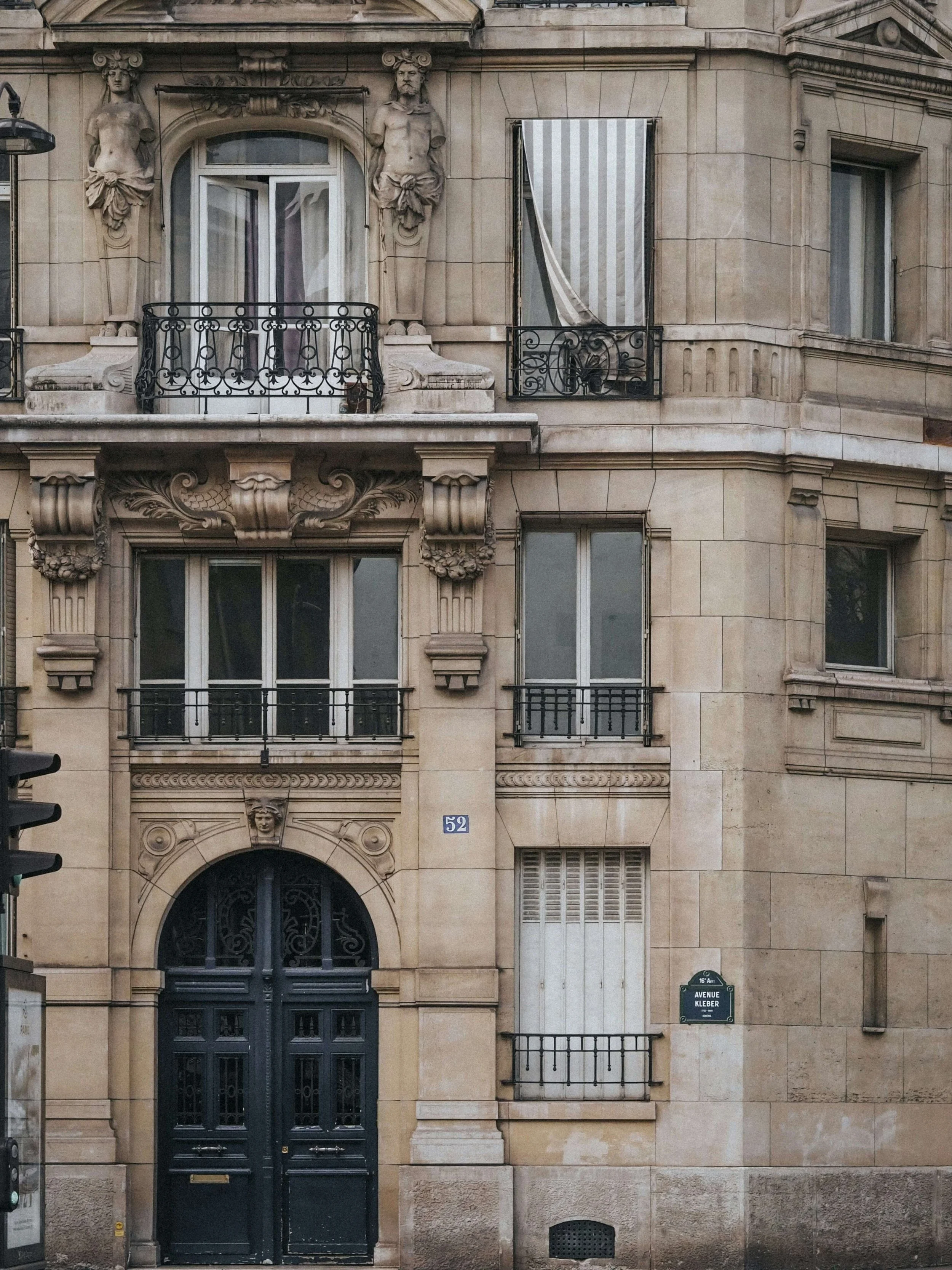 Entretien immeuble haussmannien à Paris : le guide complet pour les syndics