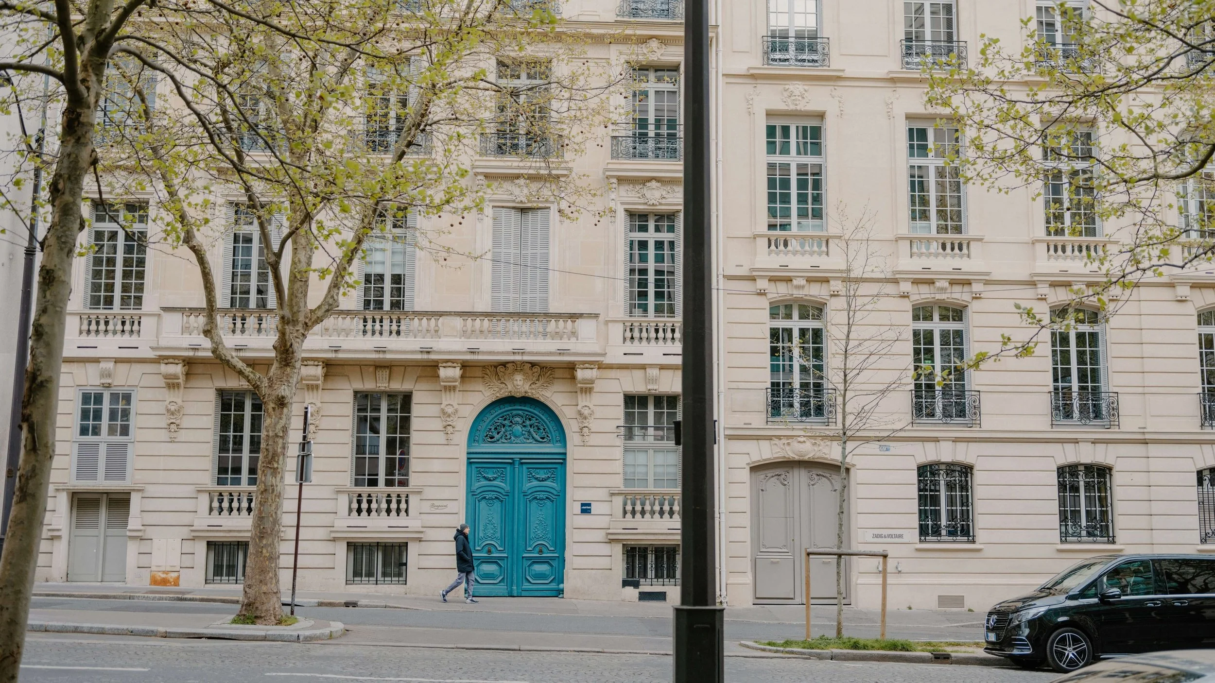 Changer de prestataire nettoyage en 2026 : l'agent reste-t-il ?