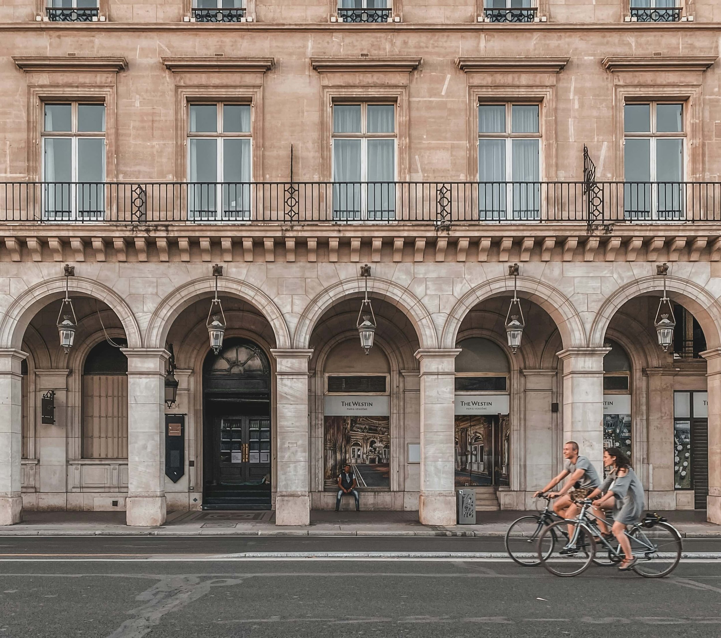 Rentrée en copropriété à Paris : la checklist propreté que tout syndic doit anticiper