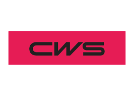 CWS-Logo, rotes Rechteck mit schwarzem Text, "CWS"