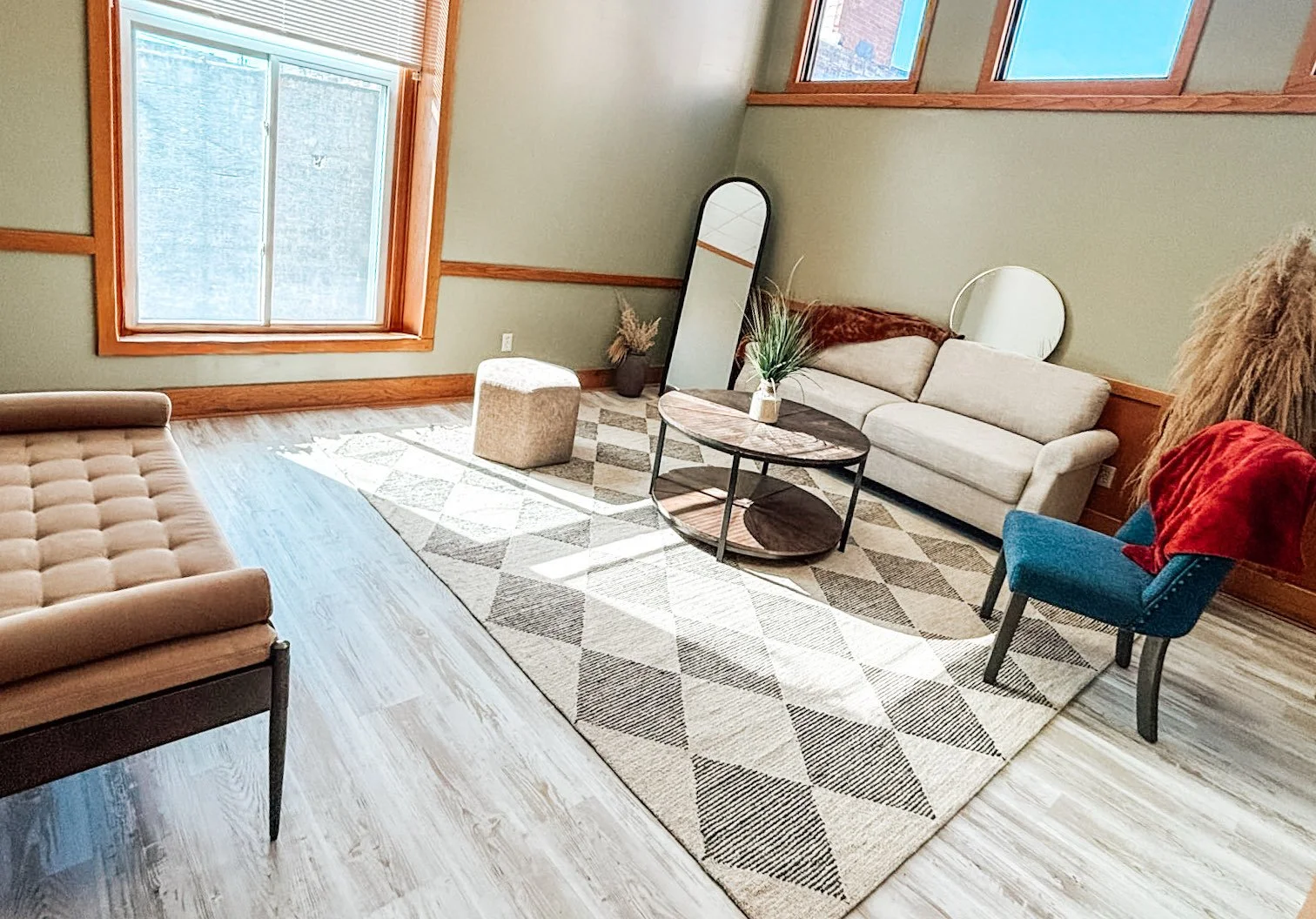 Creative Pod |                             
Booking available down below!