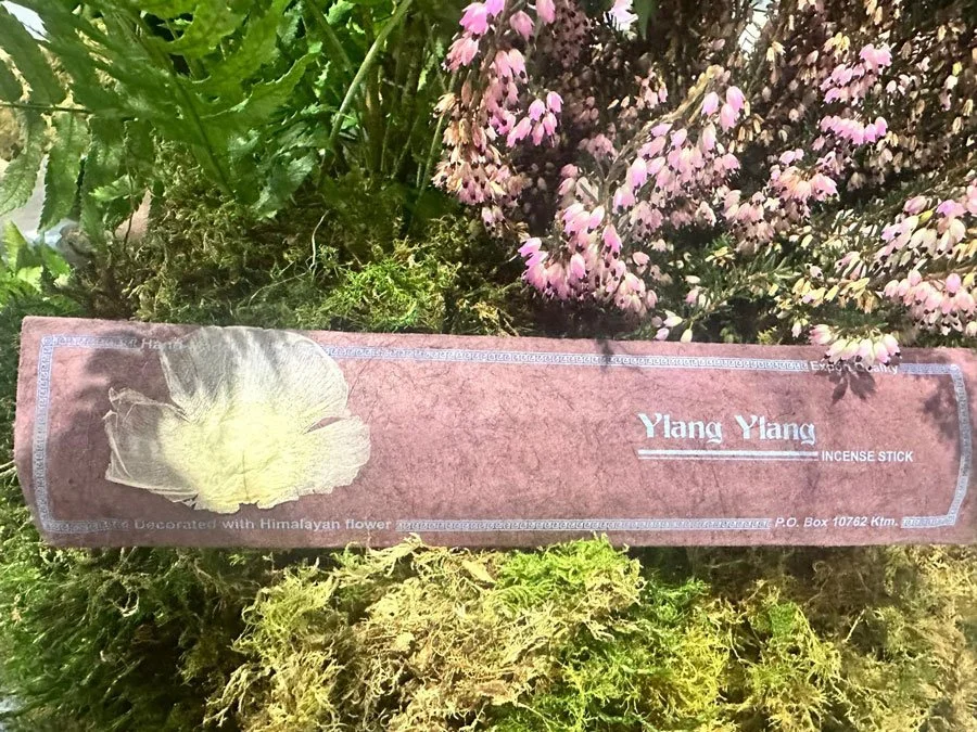Ylang-ylang-incense-sticks.jpg
