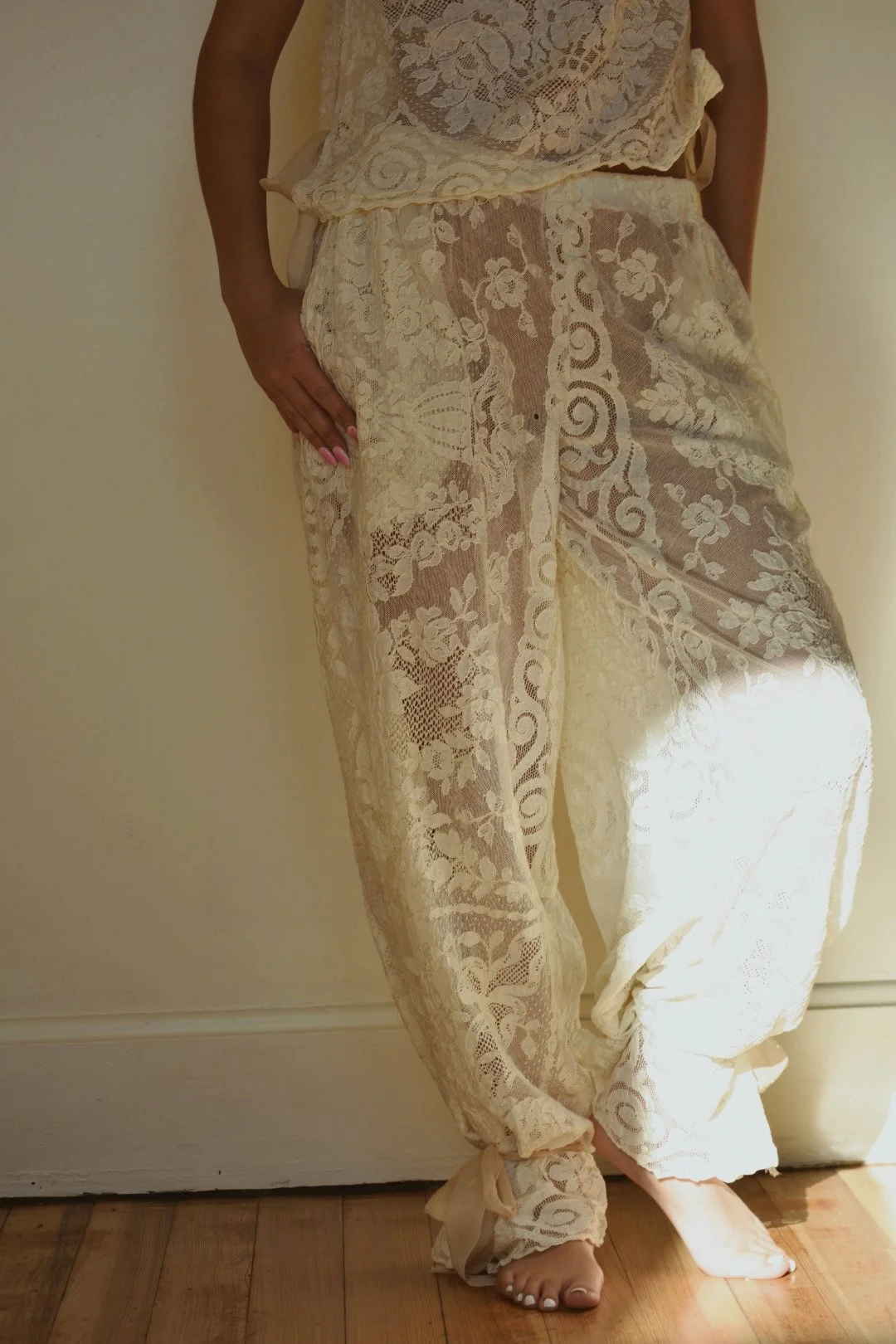 the wuthering heights balloon pant