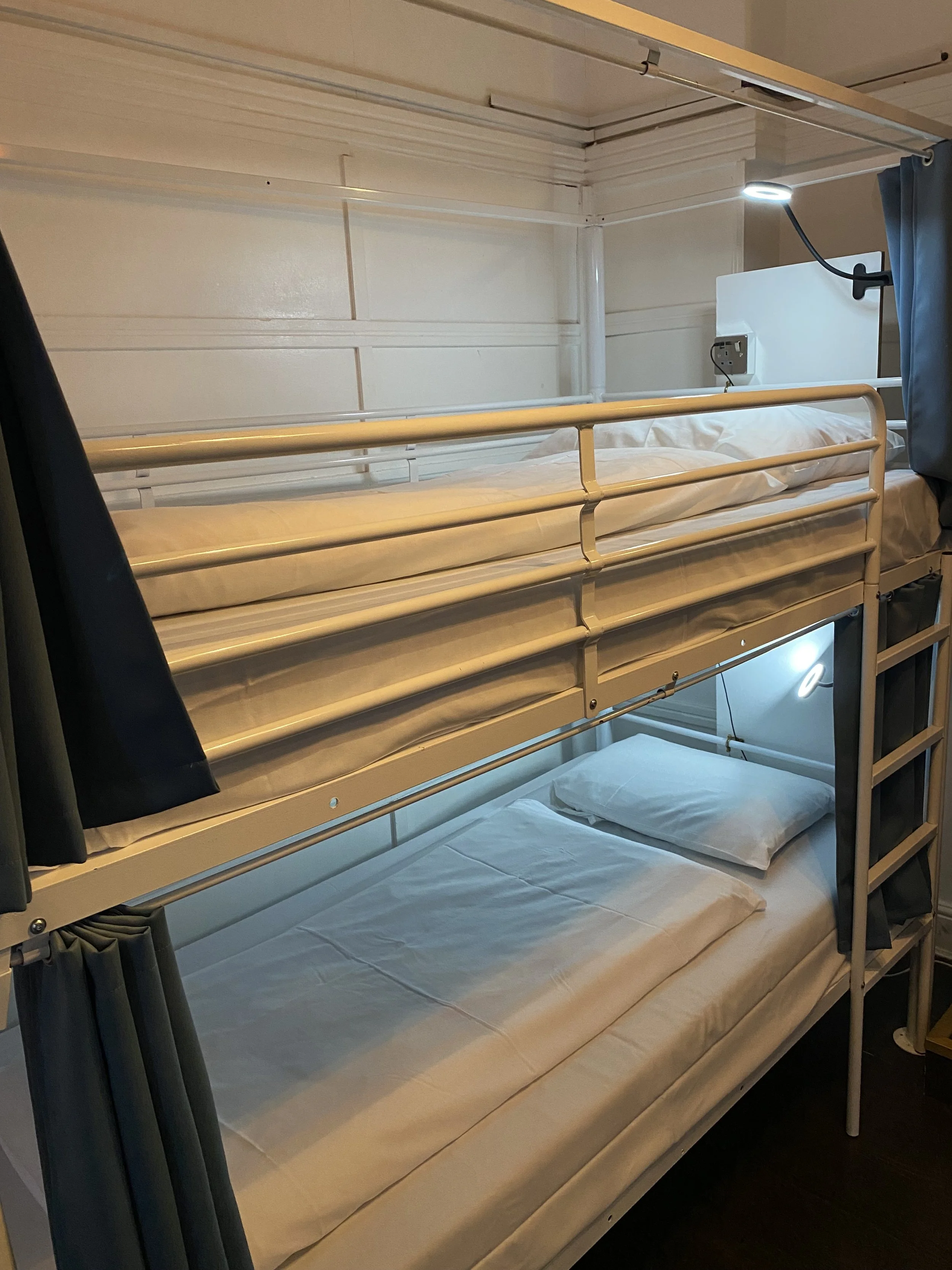 room101 bed (6).jpeg