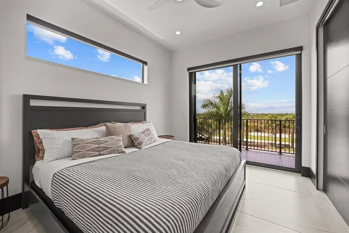 Bedroom 3 - King, Balcony, Jack & Jill Bathroom