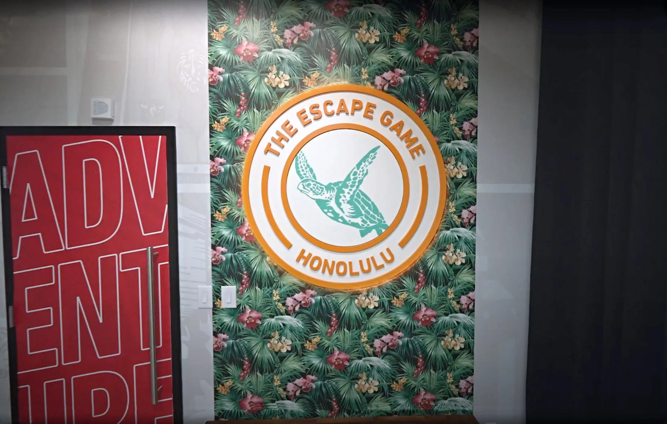 The_Escape_Game_Honolulu_HI_Interior_2.jpg